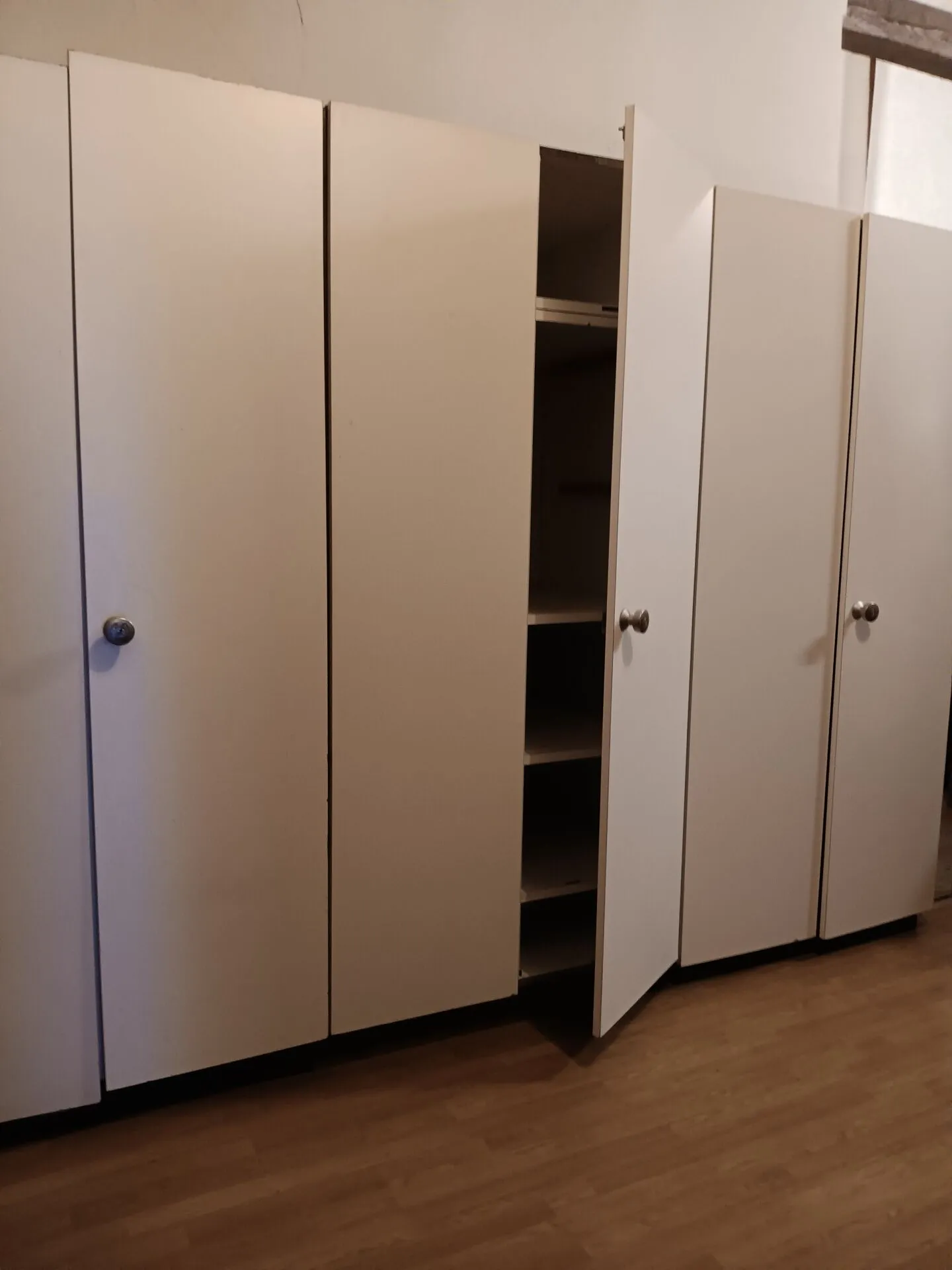 Espace de stockage spacieux - Photo 8 sur 11