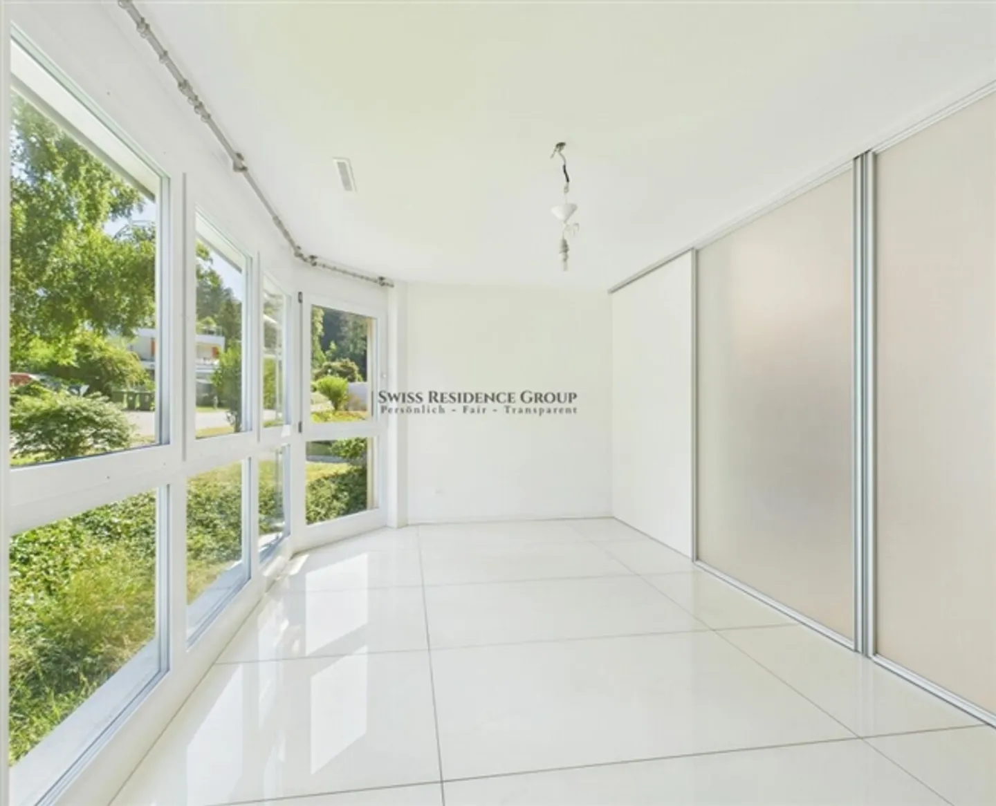 Oasi di tranquillità - Ampio appartamento con balcone, vista lontana e cantina - Foto 7 di 15