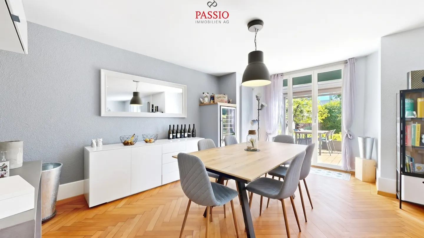 Affascinante Casa Familiare a Biel - Foto 5 di 41