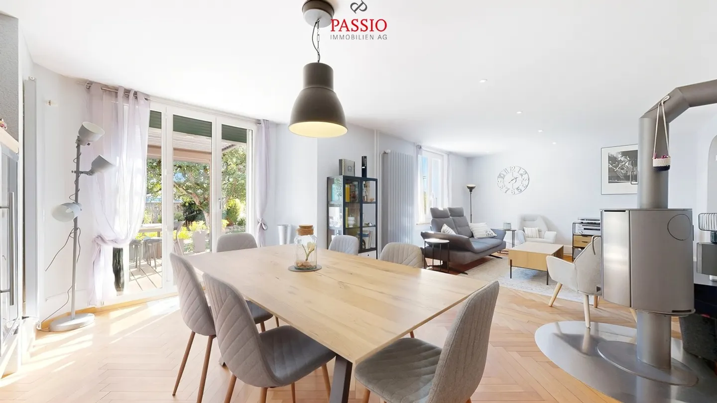 Affascinante Casa Familiare a Biel - Foto 6 di 41