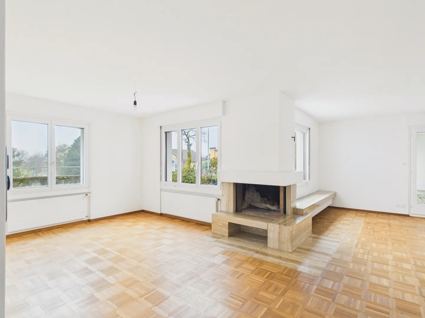 Charming 4.5-room terraced house on Sonnhaldenweg in Wittenbach - Photo 1 of 13