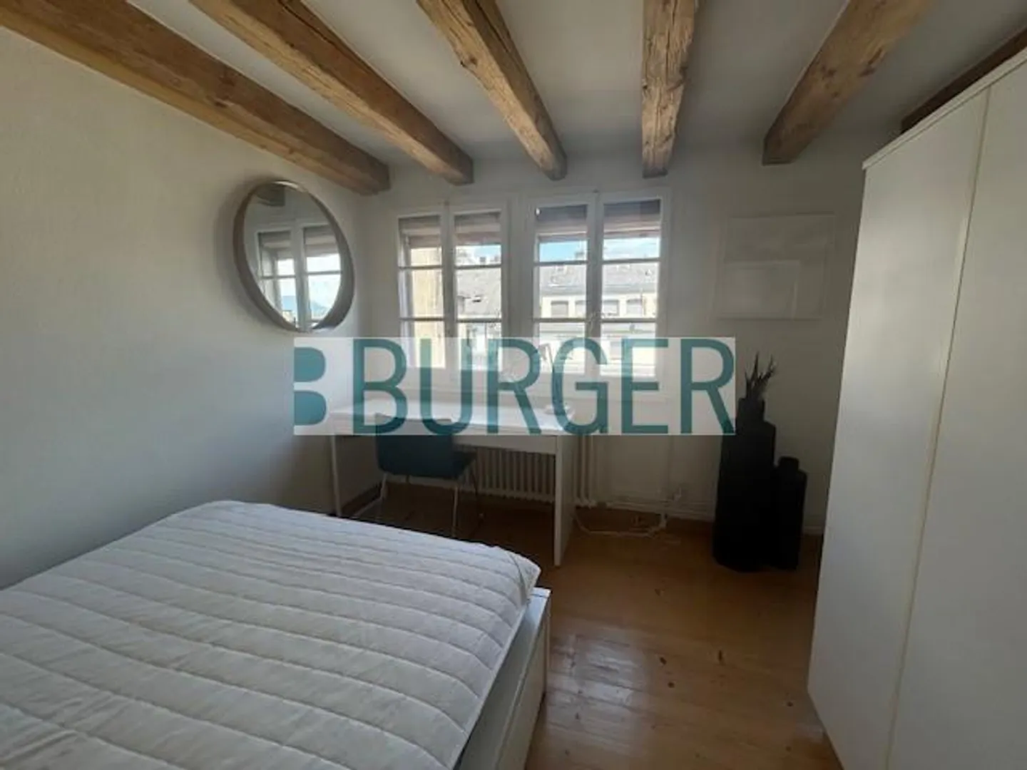 Furnished studio - Photo 4 of 5