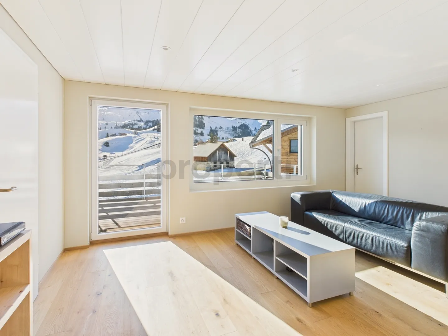 Charming 3.5-room furnished apartment with mountain view in Stoos SZ - Photo 1 of 12