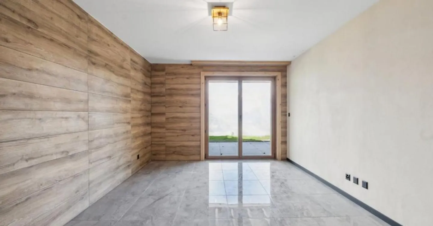 Superb new luxury duplex - Photo 9 of 10