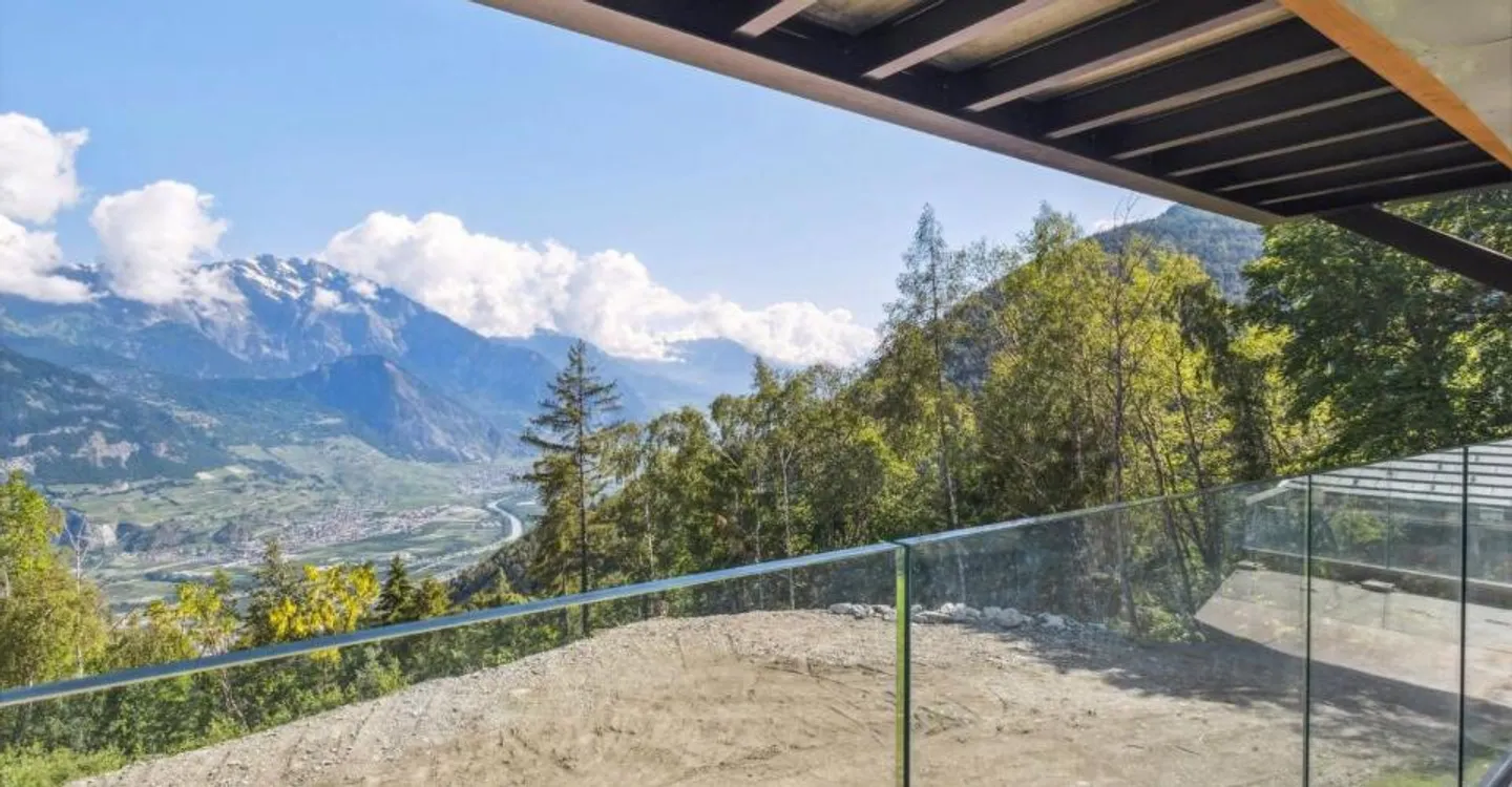 Superb new luxury duplex - Photo 2 of 10