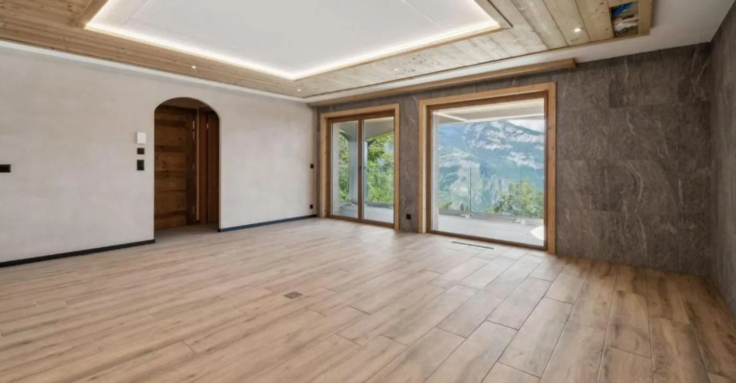 Superb new luxury duplex - Photo 4 of 10