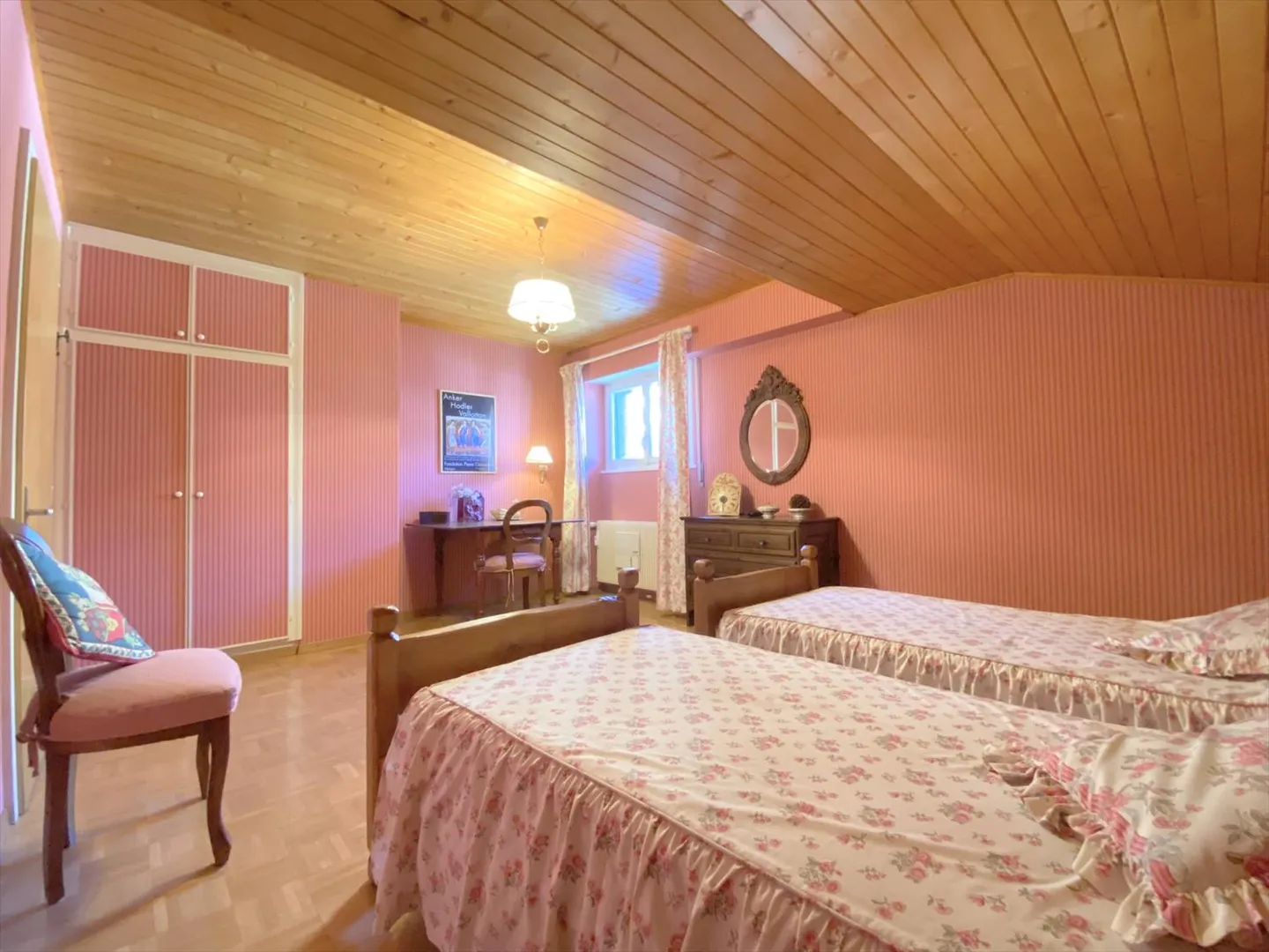 Dachgeschoss 5.5 Zimmer - Foto 11 von 13