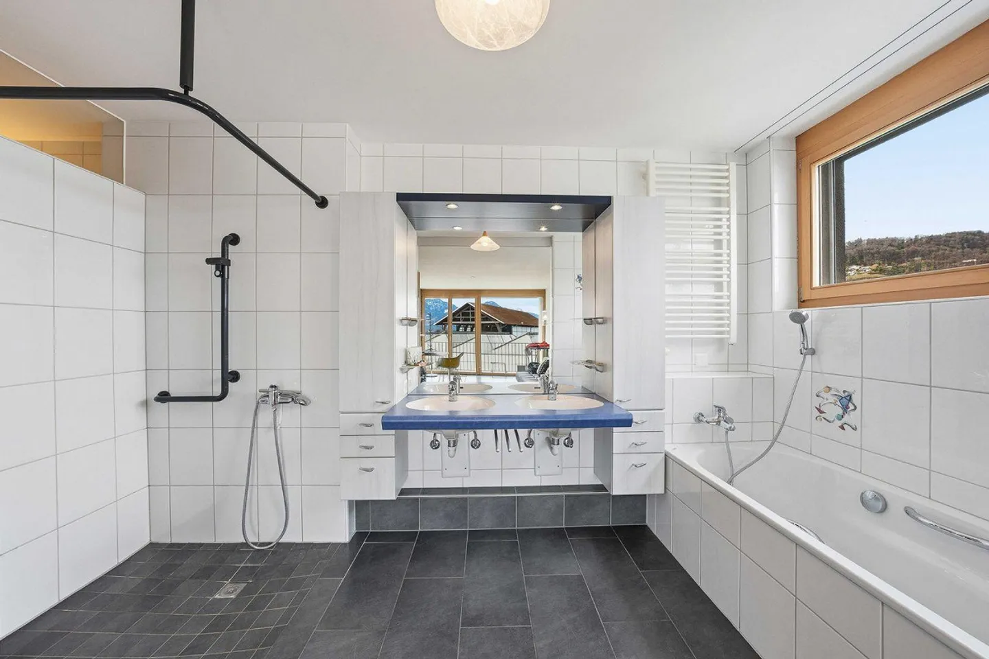 Attraktive 4.5-Zimmer-Wohnung - Foto 10 von 11