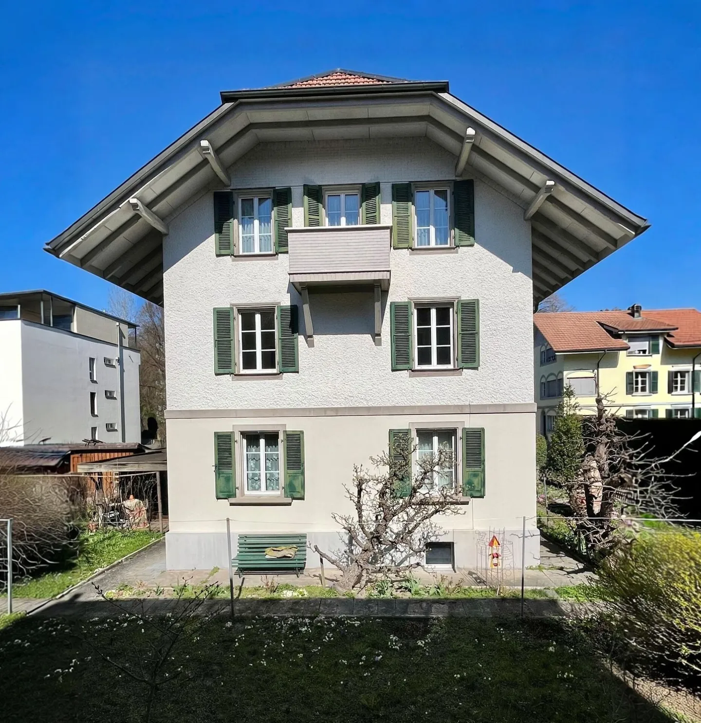 Maison multifamiliale historique avec trois unités résidentielles à Burgdorf - Photo 3 sur 17