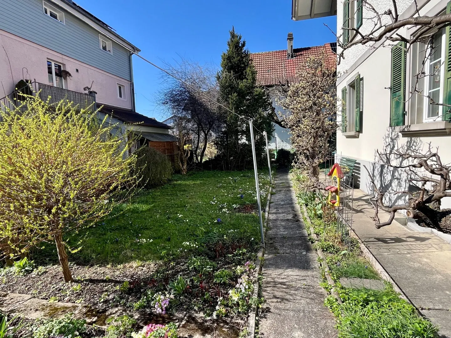 Maison multifamiliale historique avec trois unités résidentielles à Burgdorf - Photo 9 sur 17