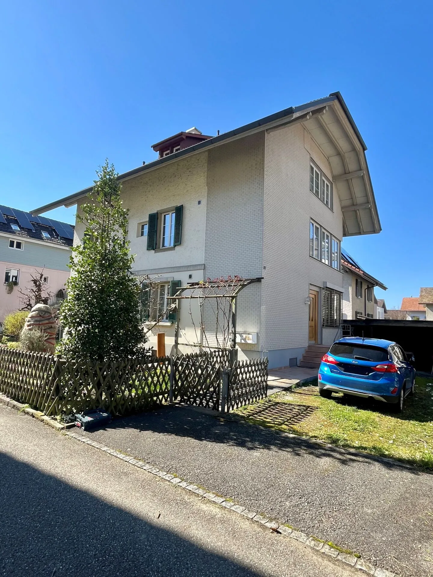 Maison multifamiliale historique avec trois unités résidentielles à Burgdorf - Photo 12 sur 17