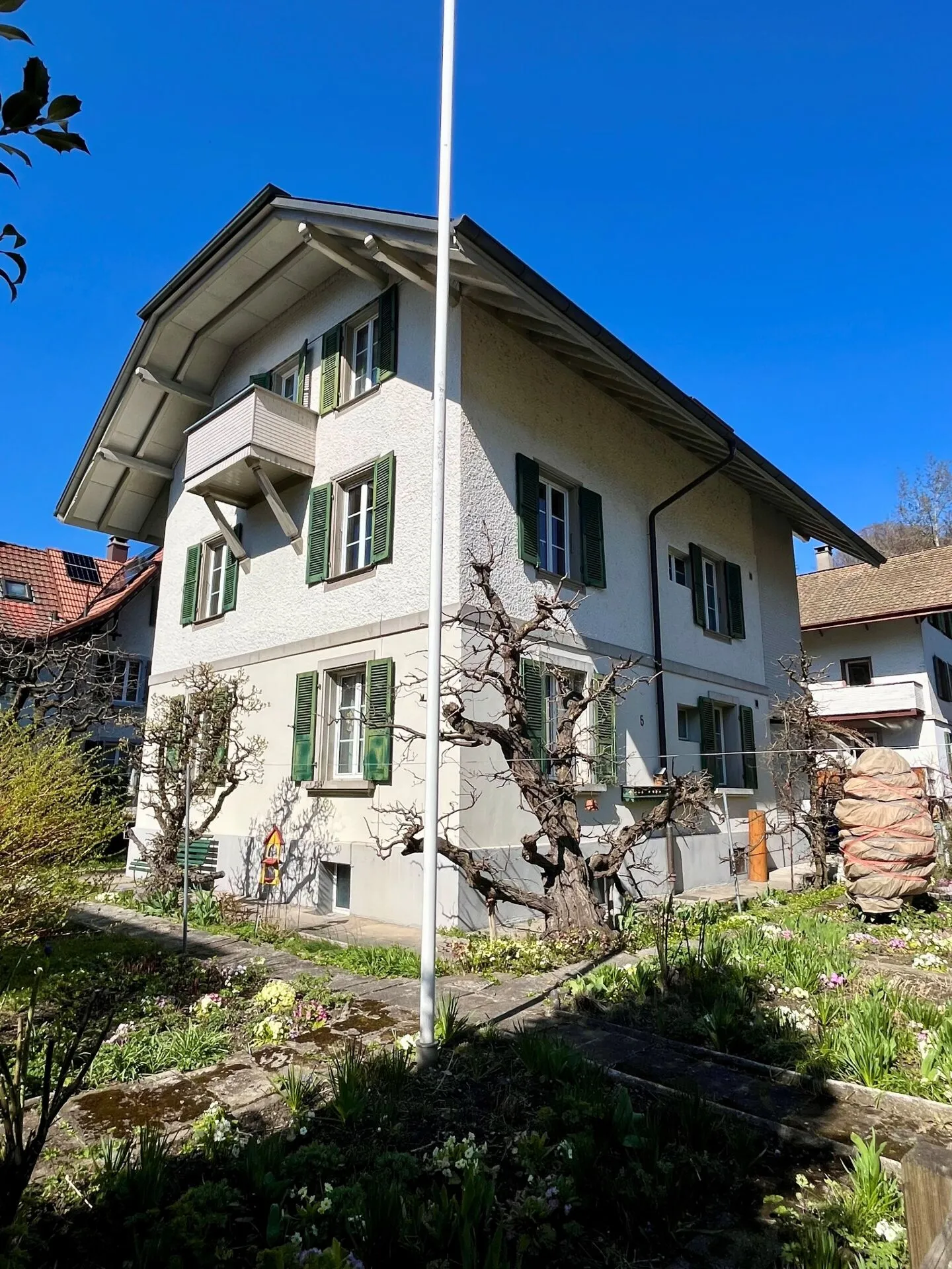 Maison multifamiliale historique avec trois unités résidentielles à Burgdorf - Photo 13 sur 17