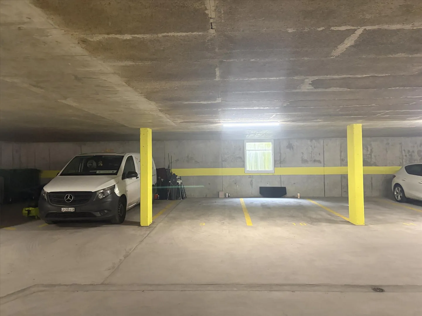Cerchi un posto auto? Disponibile immediatamente! - Foto 2 di 2