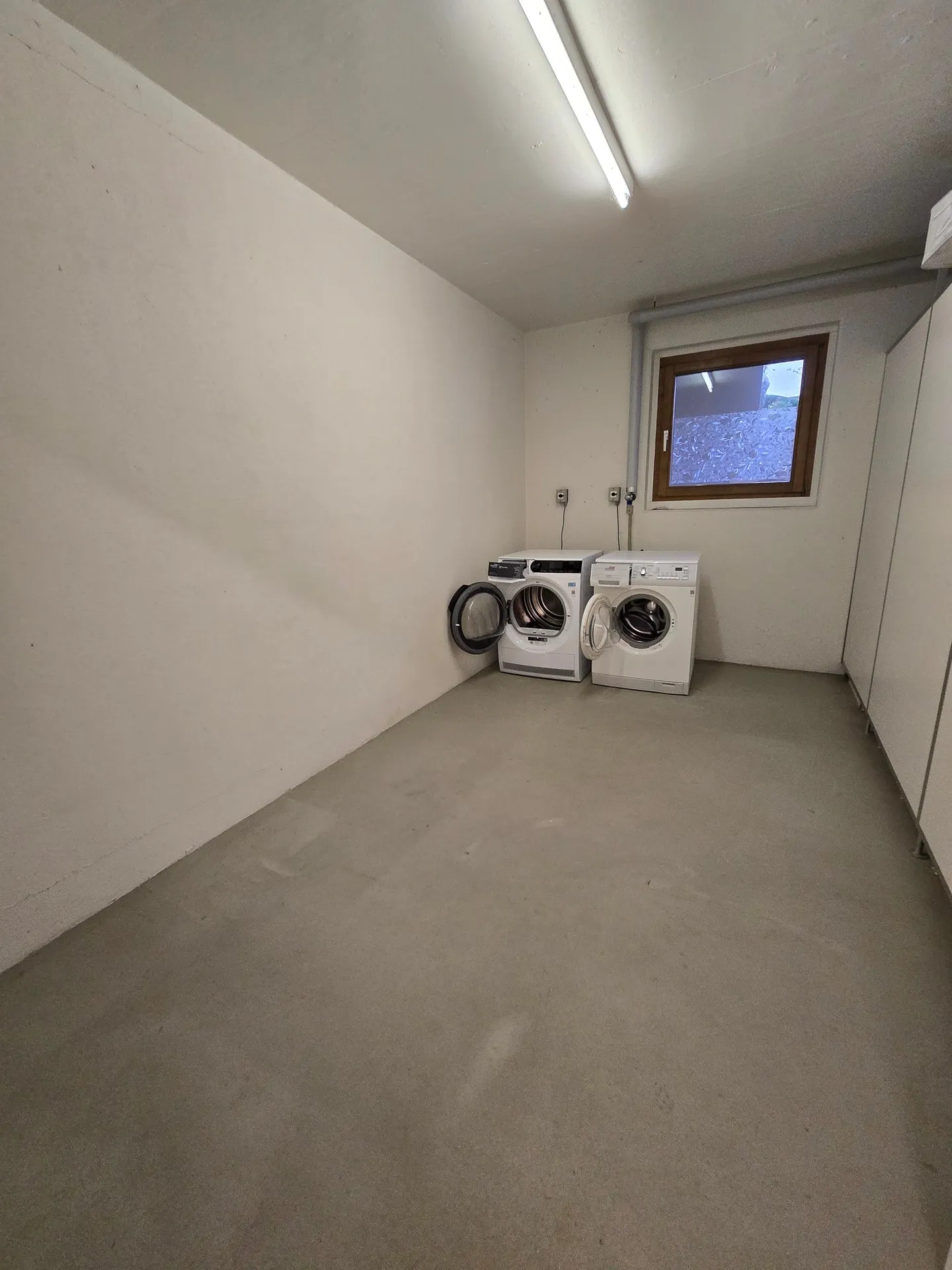 Moderne 3.5-Zimmer-Wohnung mit grosszügigen Gartensitzplatz - Foto 9 von 10