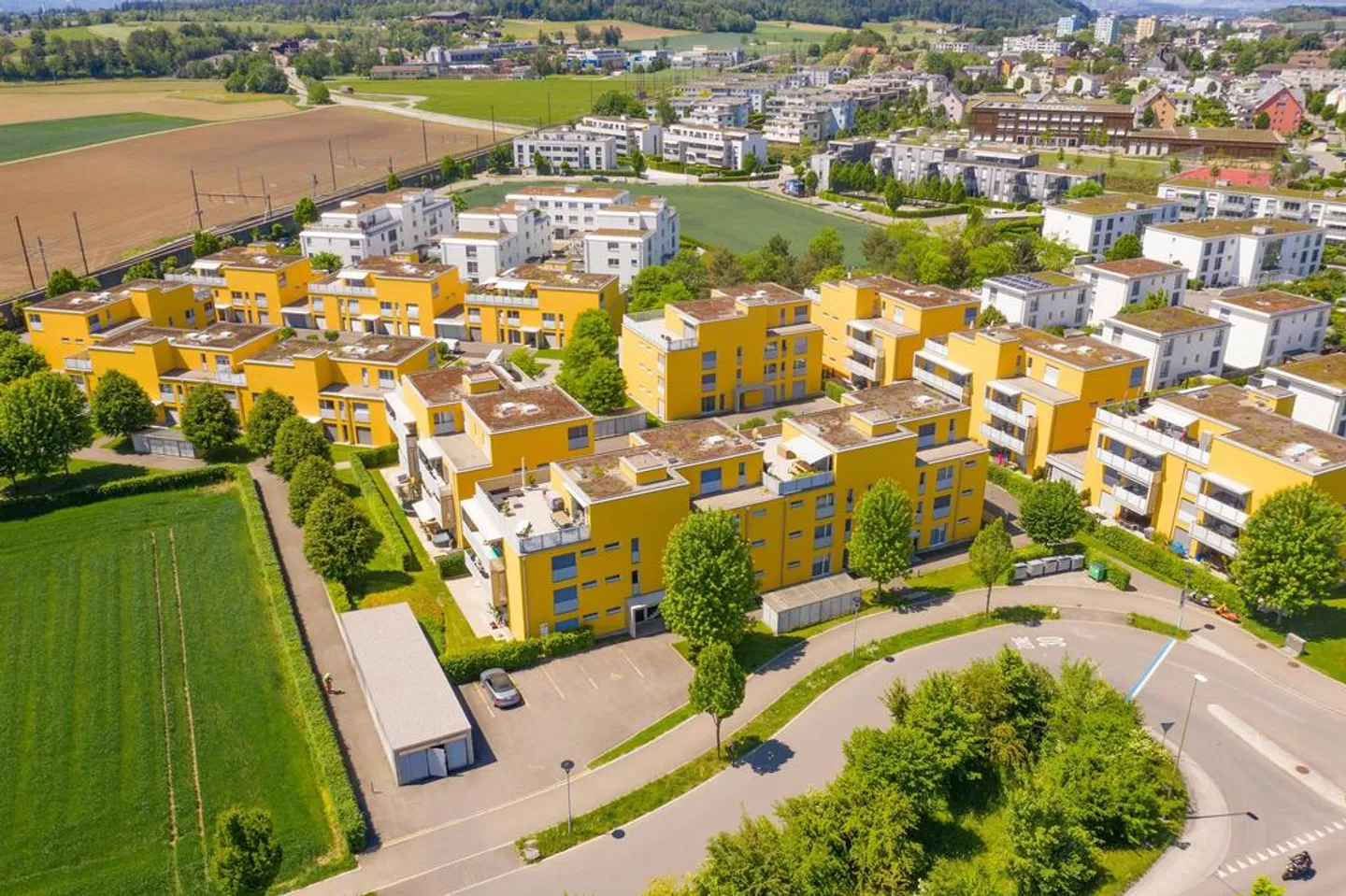 Moderne Wohnung mit Sitzplatz - Foto 1 von 12