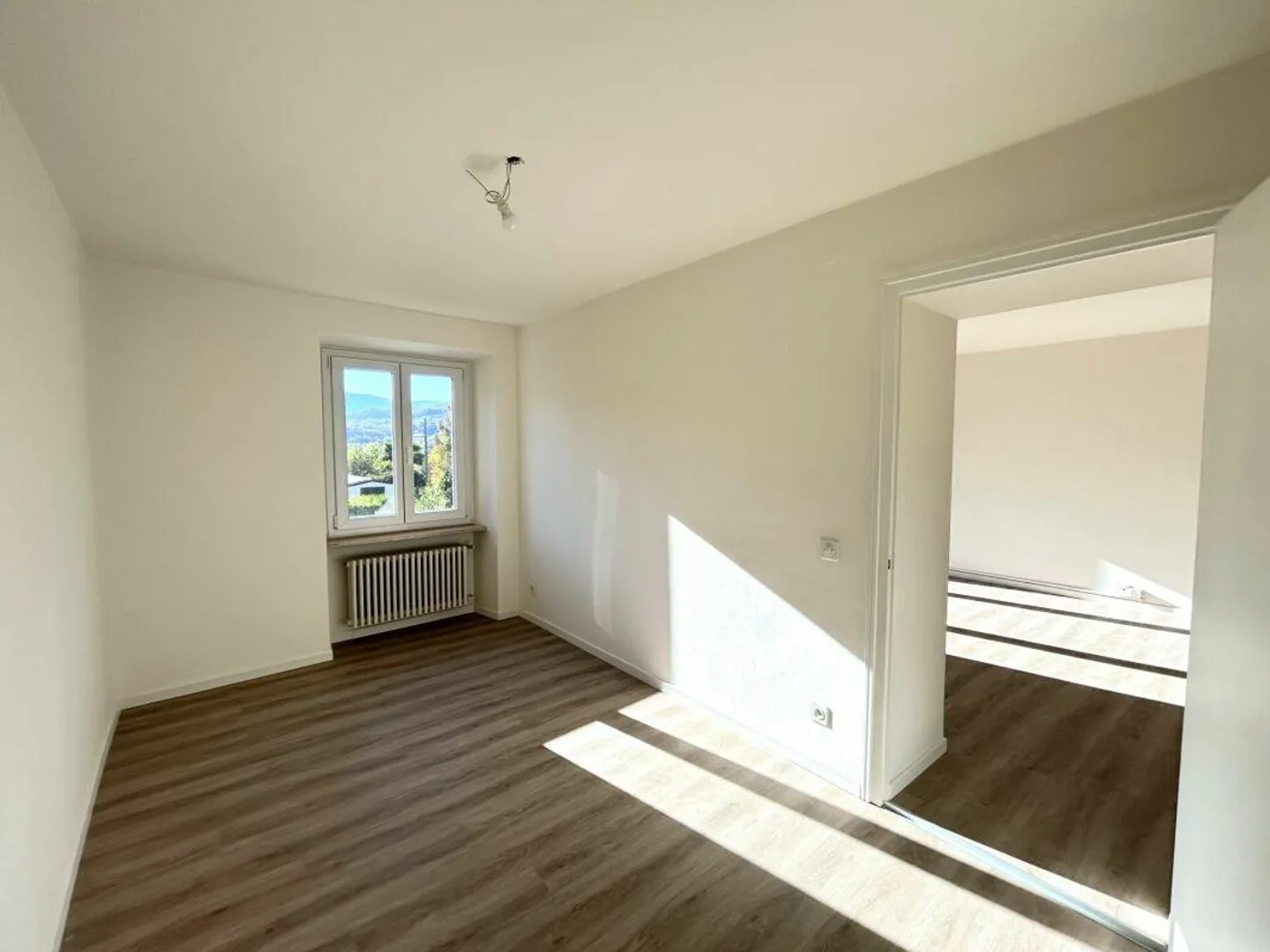 Bell'appartamento di 3,5 locali al 1° piano nel cuore di Tegna - Foto 8 di 11