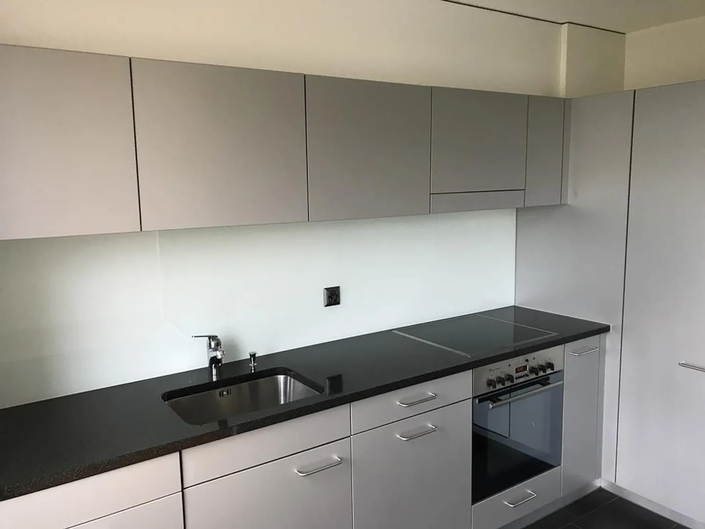 Moderne Wohnung mit Sitzplatz - Foto 10 von 12