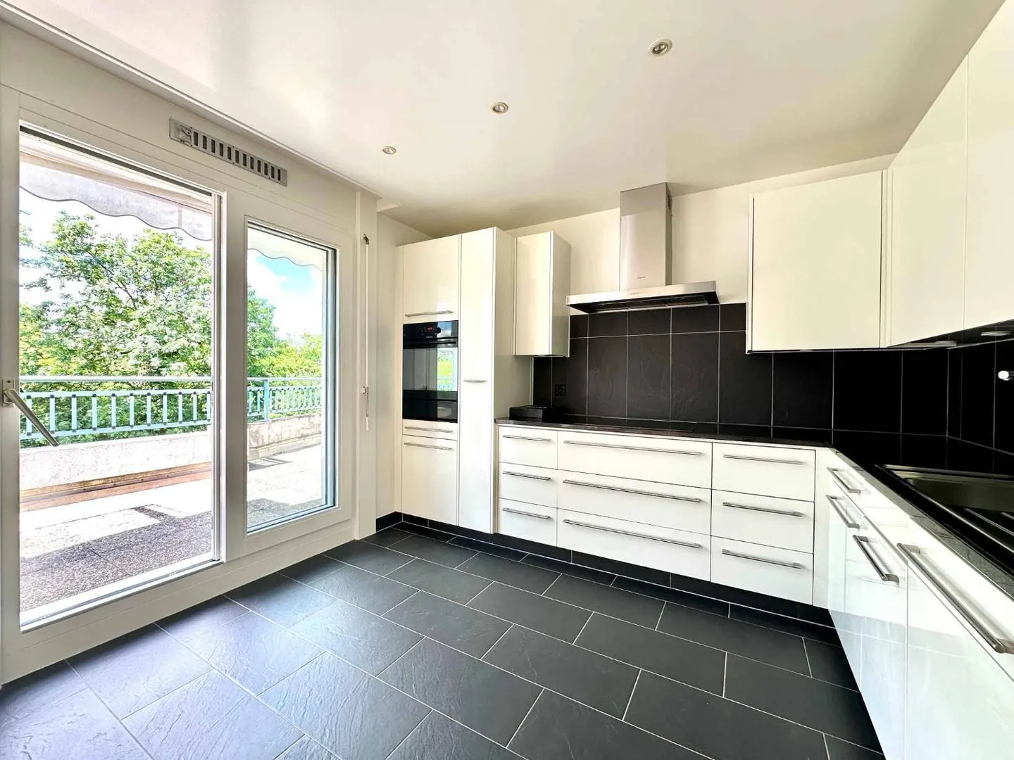 Penthouse in Eaux-Vives, Geneva - Photo 2 of 5