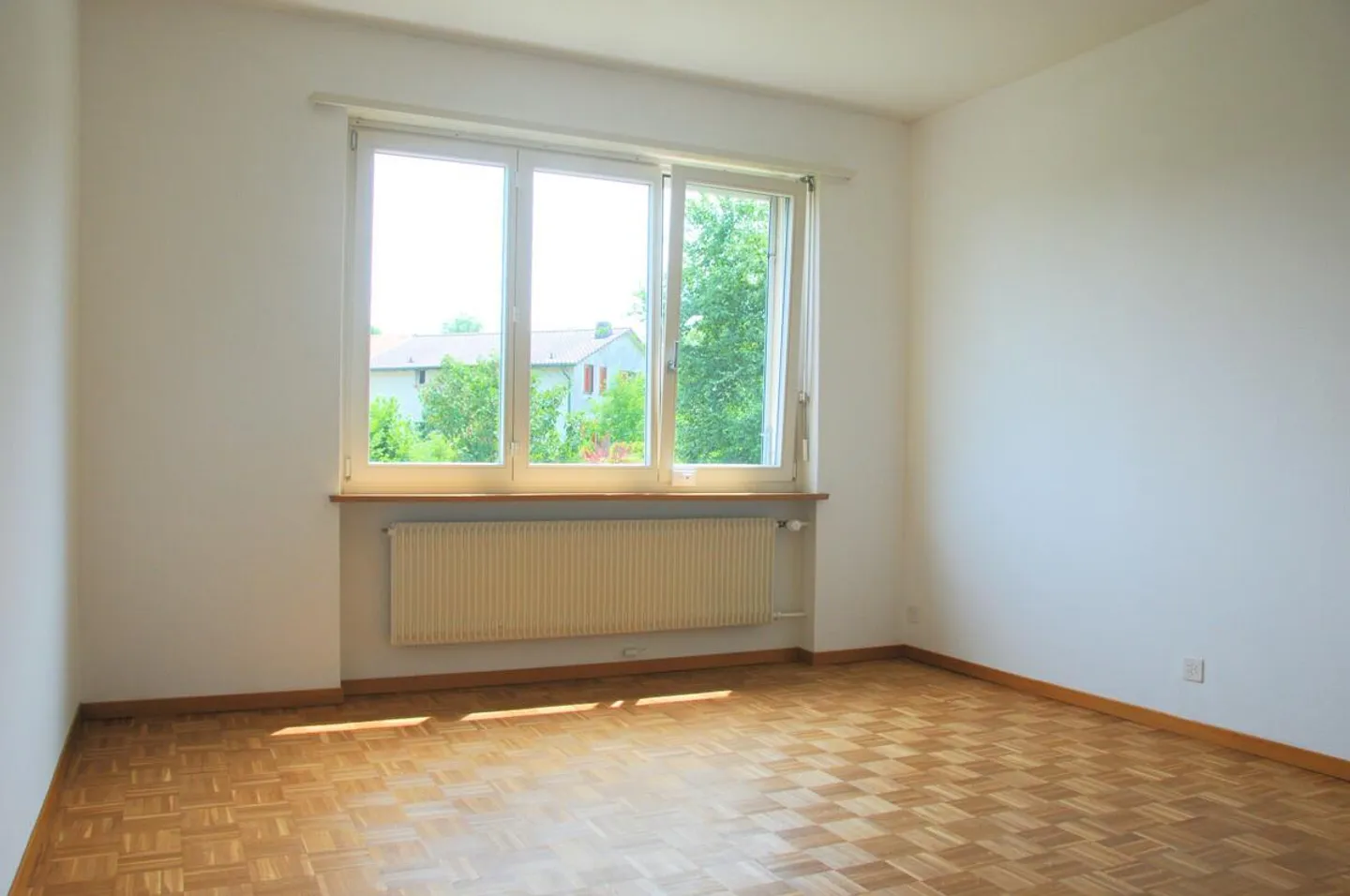 Votre nouveau chez-vous : appartement rénové de 4,5 pièces avec balcon ! - Photo 3 sur 10