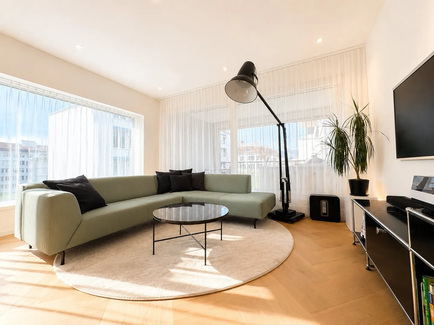 Appartement Servi élégant à Zurich - Photo 1 sur 5