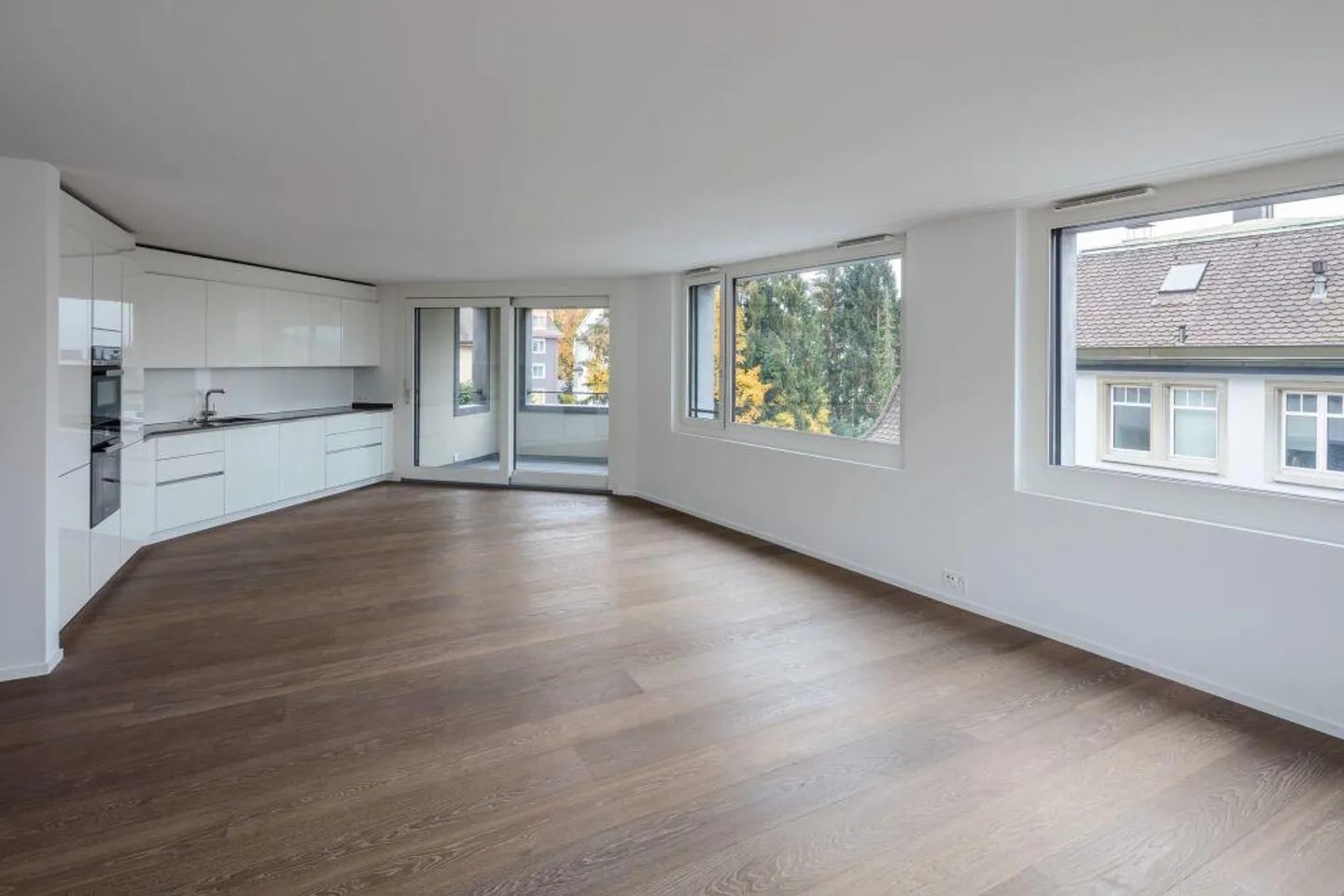 Appartement de luxe - Appartement de 4,5 pièces dans un emplacement privilégié disponible immédiatement - Photo 2 sur 8