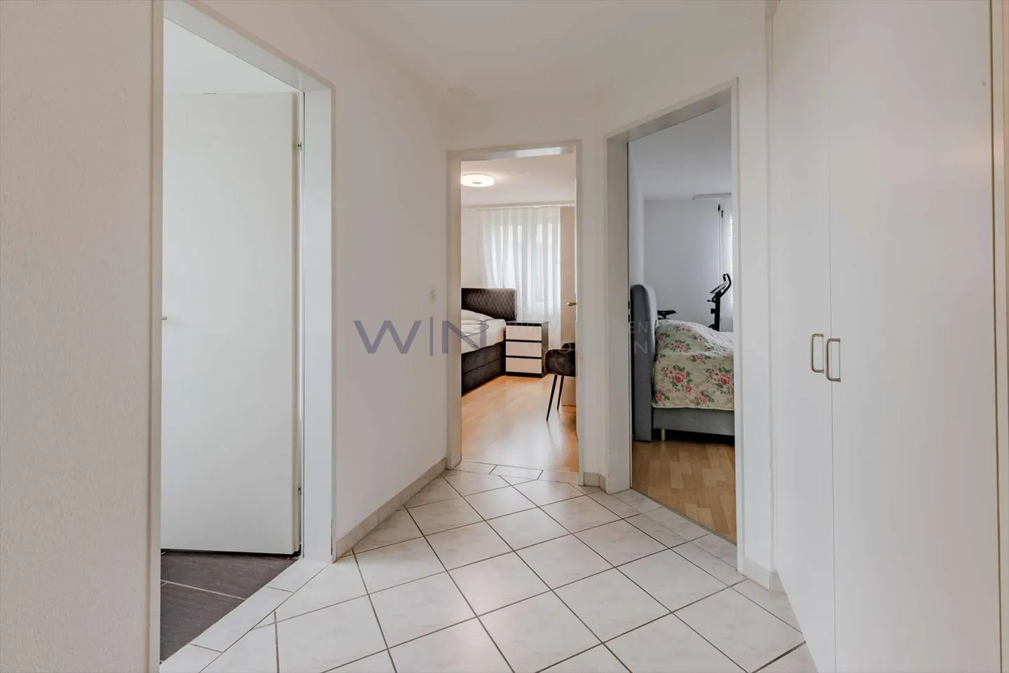 Appartamento in vendita - Foto 8 di 11