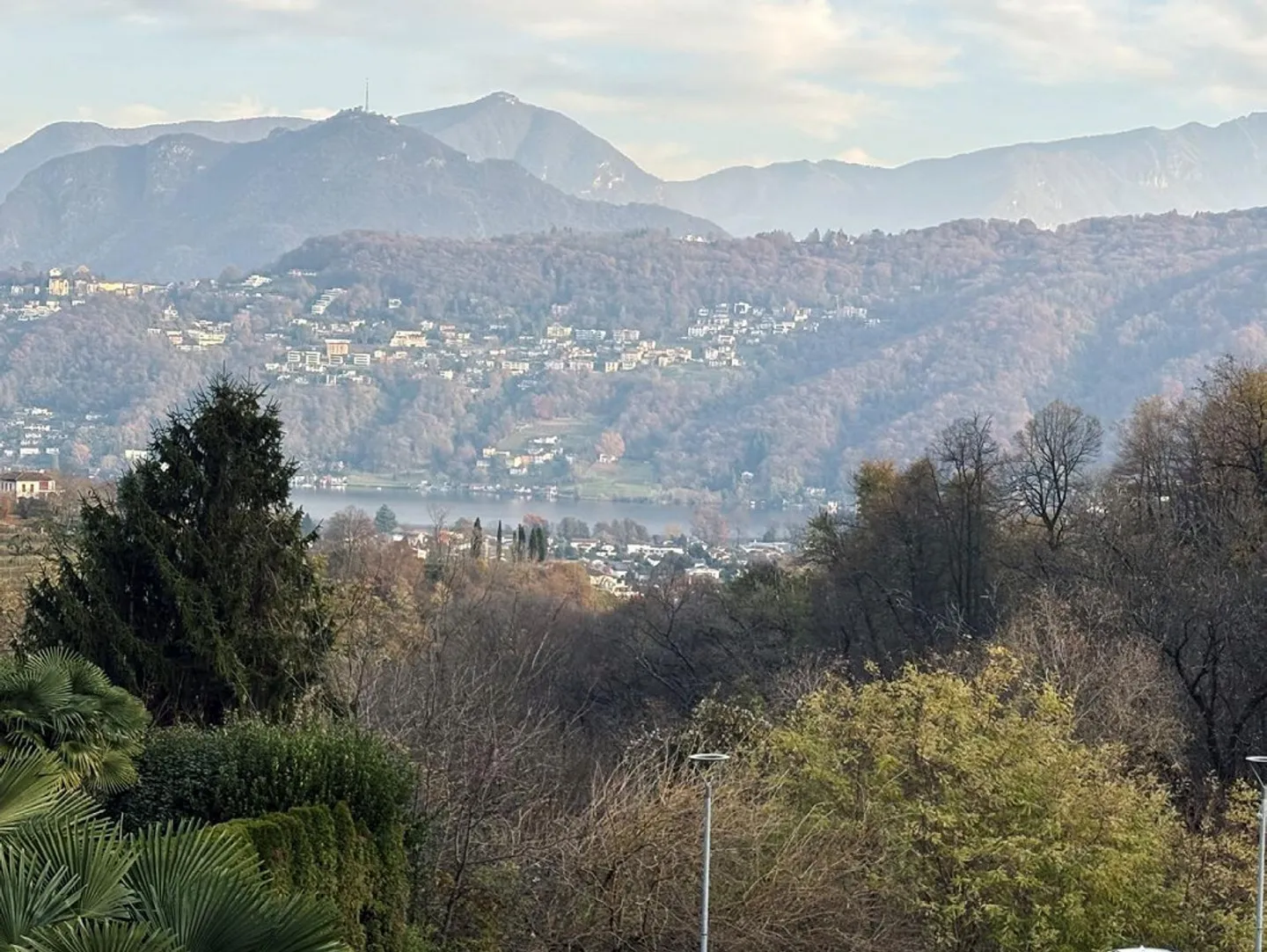 Bellissimo Attico di 3.5 loc Ristrutturato con Mezzanino - Residenza Primaria - Schöne renovierte 2-s.Zimmer-Dachgeschosswohnung mit Mezzazin - Foto 18 di 19
