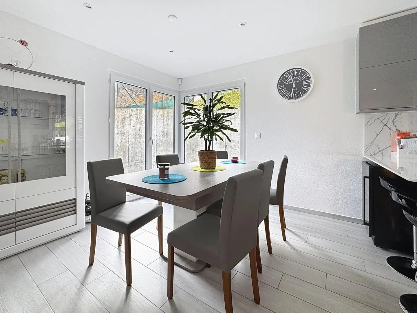 New Villa in Triplex - Photo 4 of 13