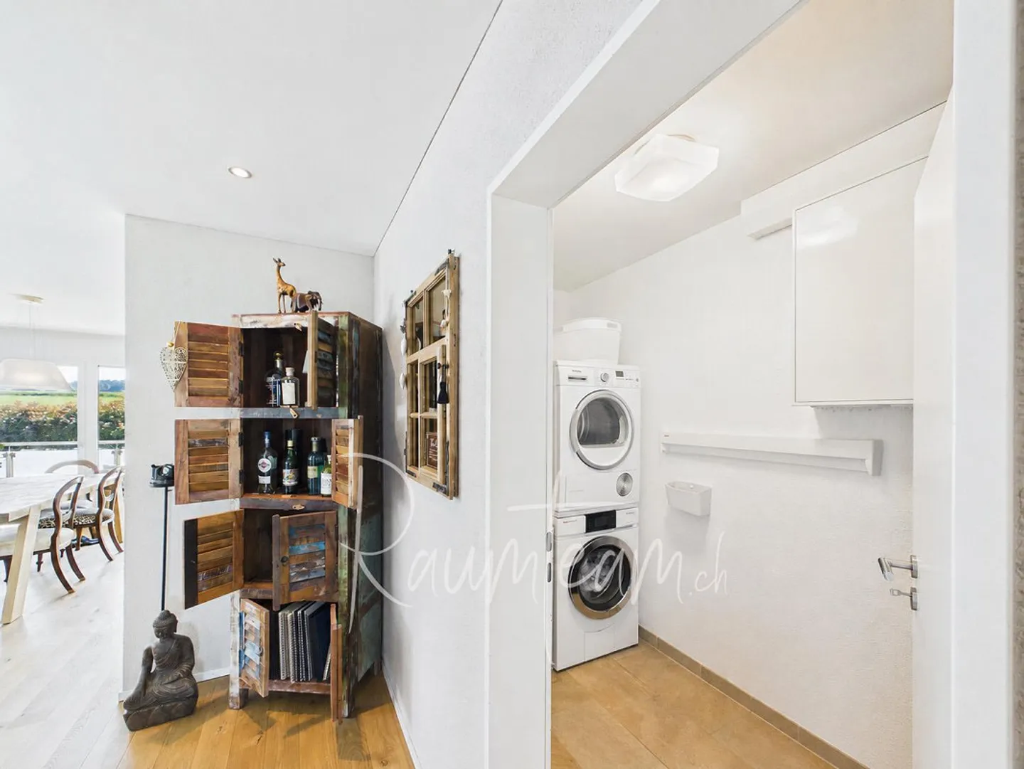 Bright apartment with a view of greenery - Photo 9 of 15