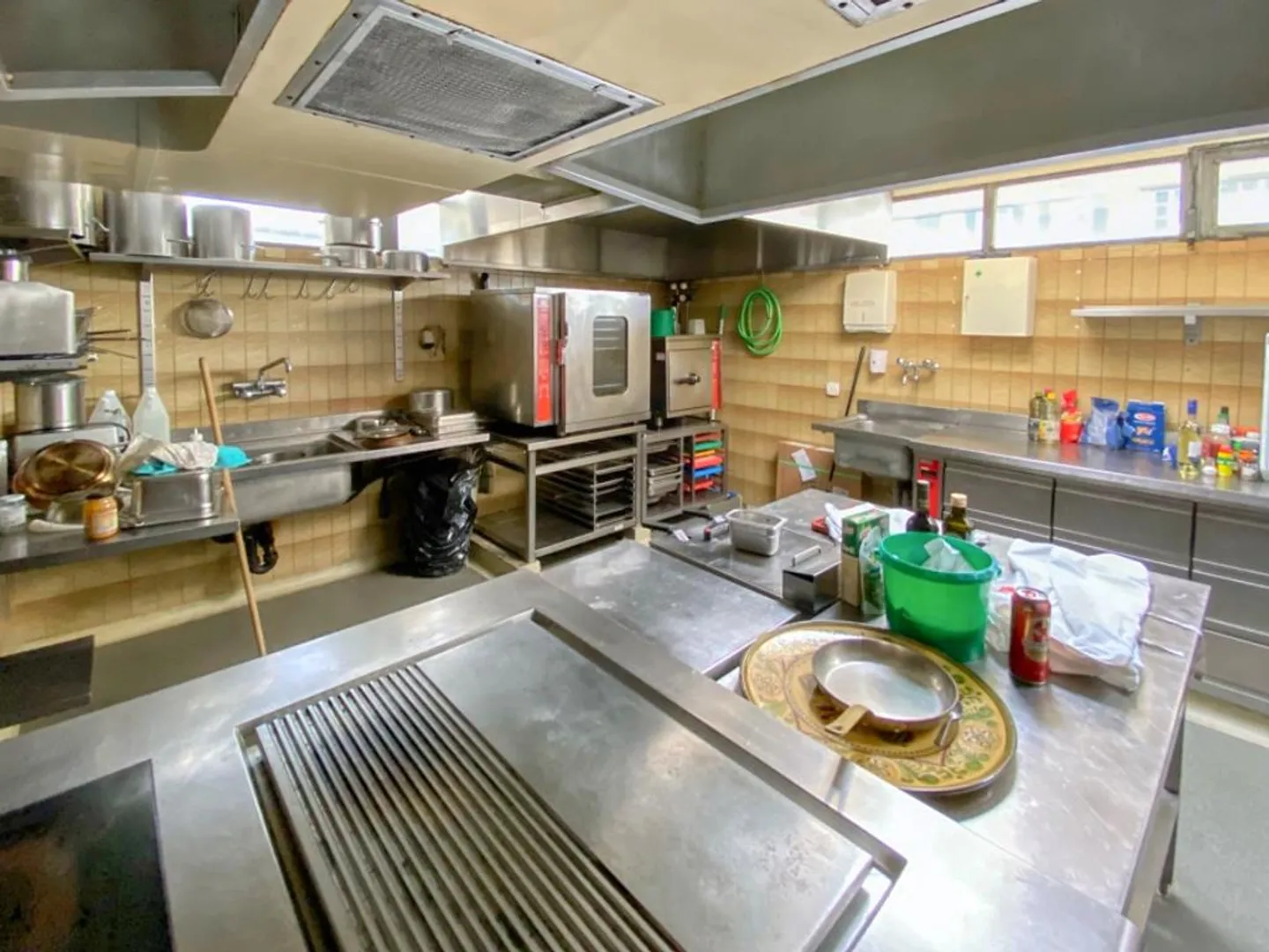 Gastro Kitchen / Production Kitchen for Catering in Grosshöchstetten - Photo 5 of 11