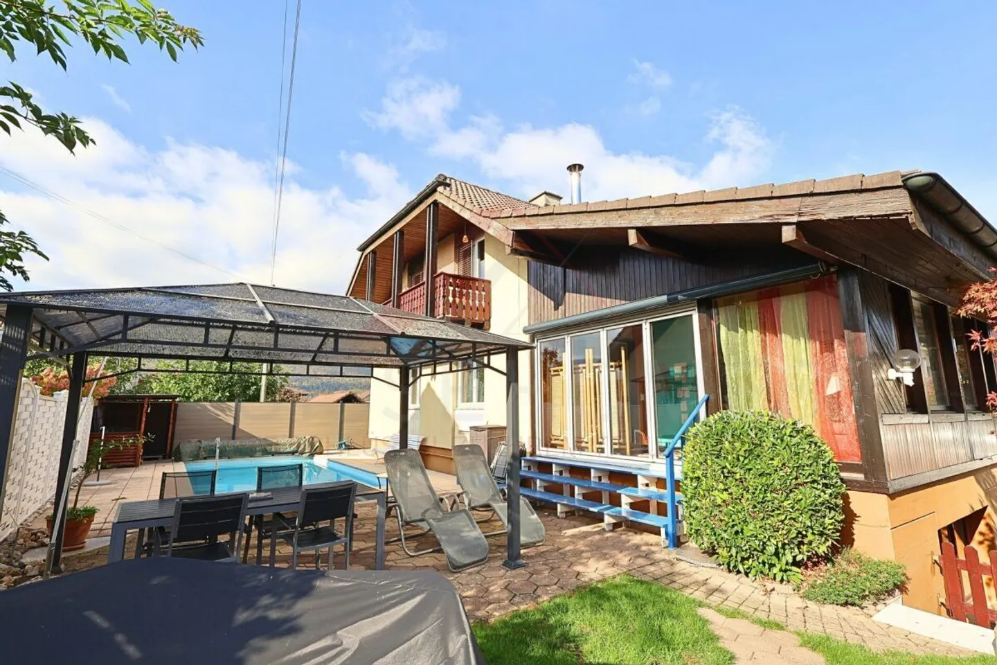 Stylish Family Paradise with Pool & Sauna - Charming Single-Family Home in a Quiet Location in Kestenholz - Photo 4 of 30