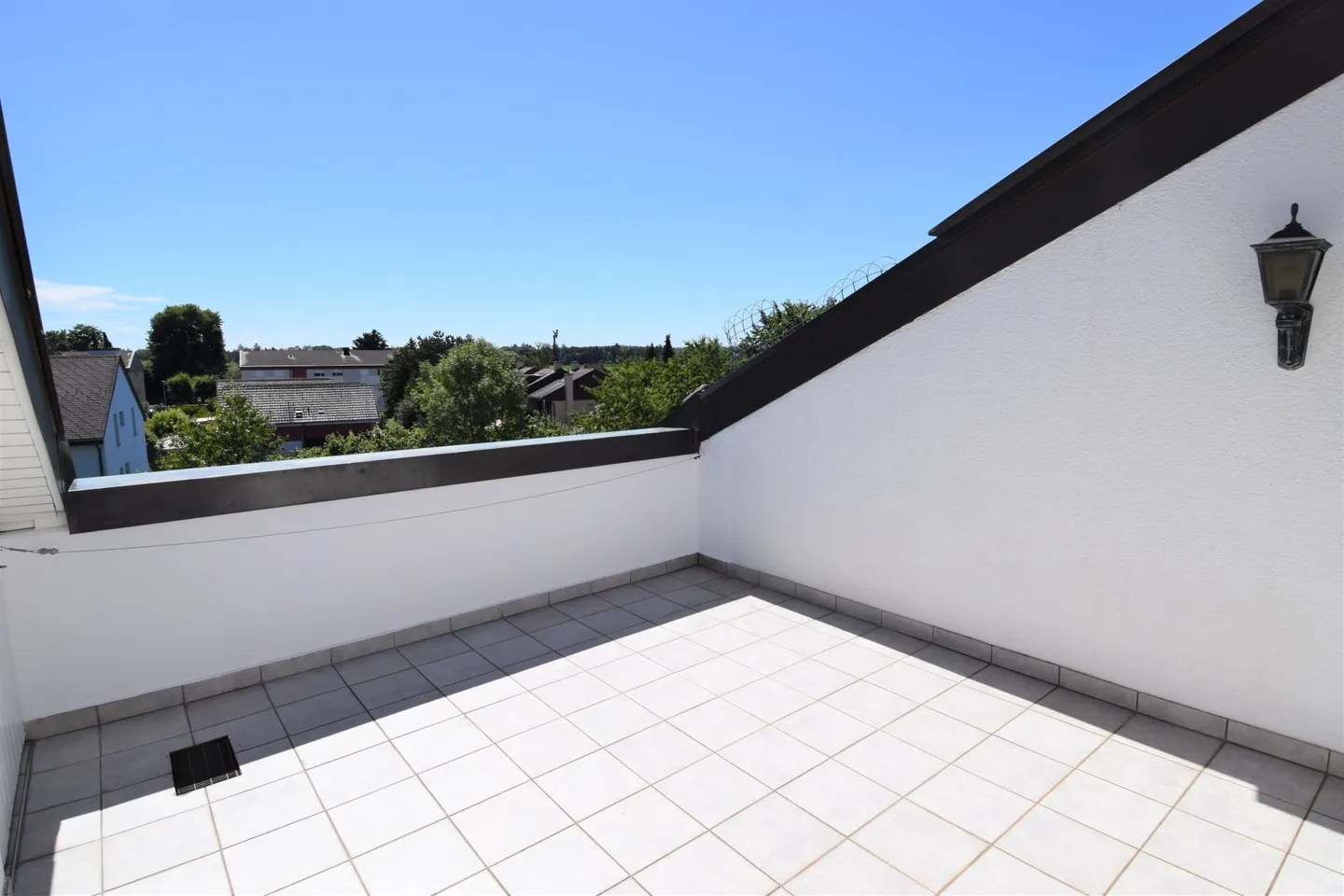 Appartement sous les combles de 3,5 pièces à Alchenflüh - Photo 3 sur 7