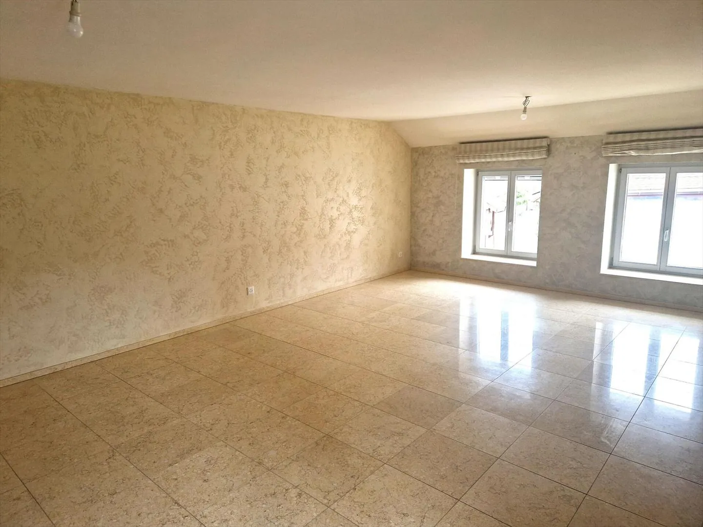 Wohnung - Foto 2 von 11