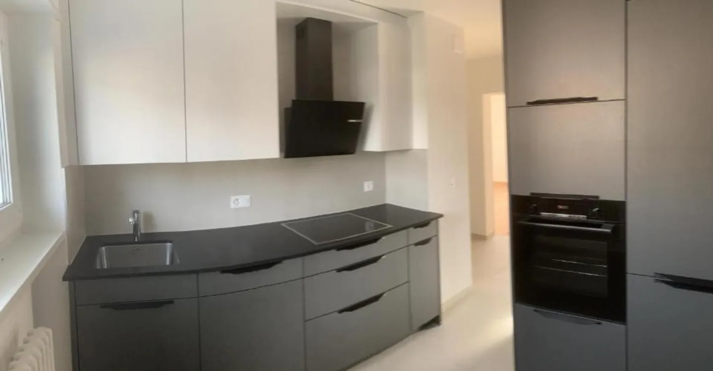 Charming 3-Room Apartment - Photo 1 of 7