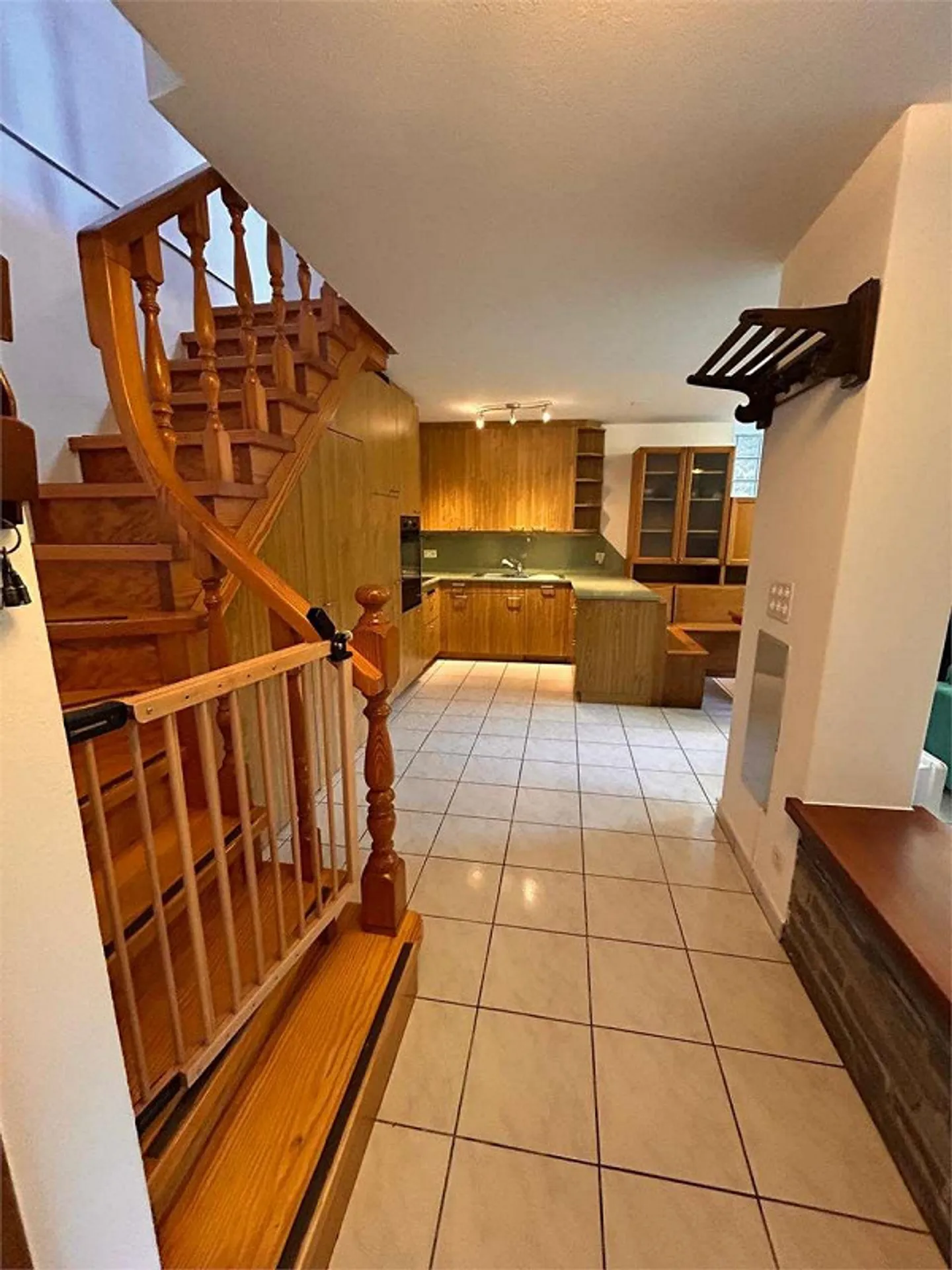 Independent house in the heart of Medeglia - character, space and authenticity - Photo 3 of 13