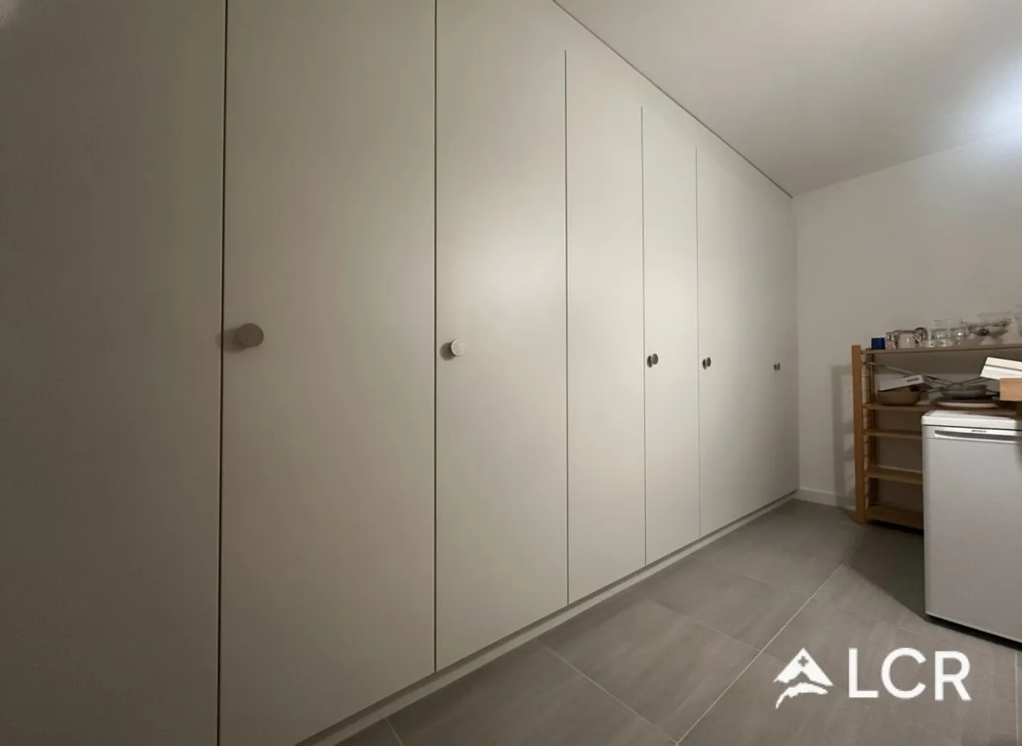 Magnificent 3.5 room furnished apartment with terrace and small garden - Photo 7 of 8