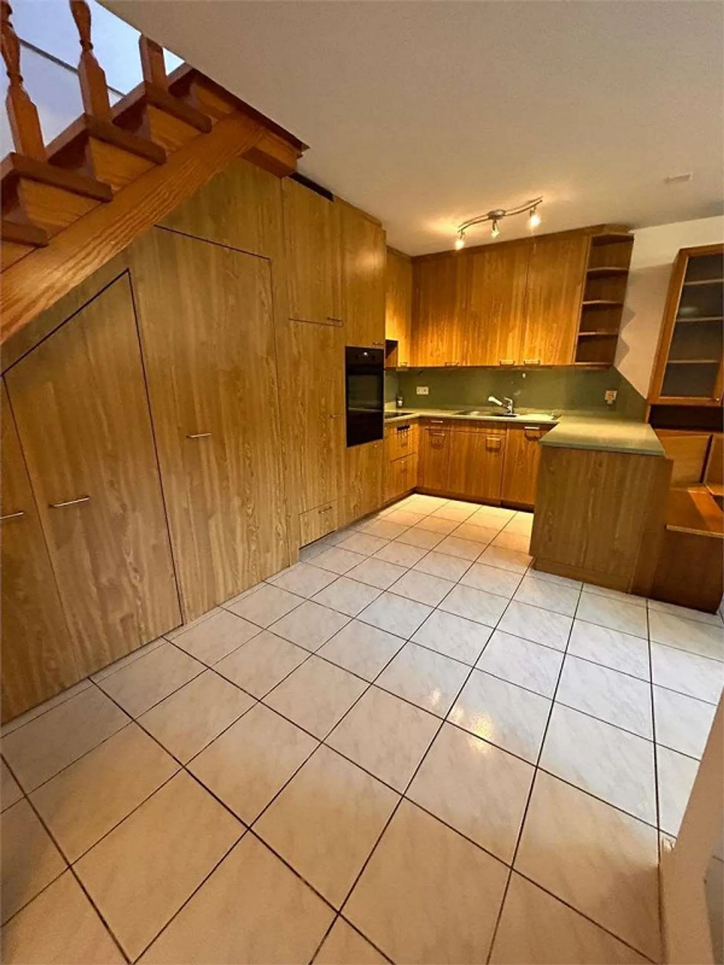 Independent house in the heart of Medeglia - character, space and authenticity - Photo 4 of 13