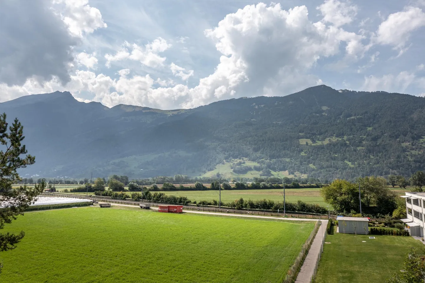 Frisch renovierte 2.5-Zimmer-Wohnung in Igis – sonnig und ruhig - Foto 8 von 11