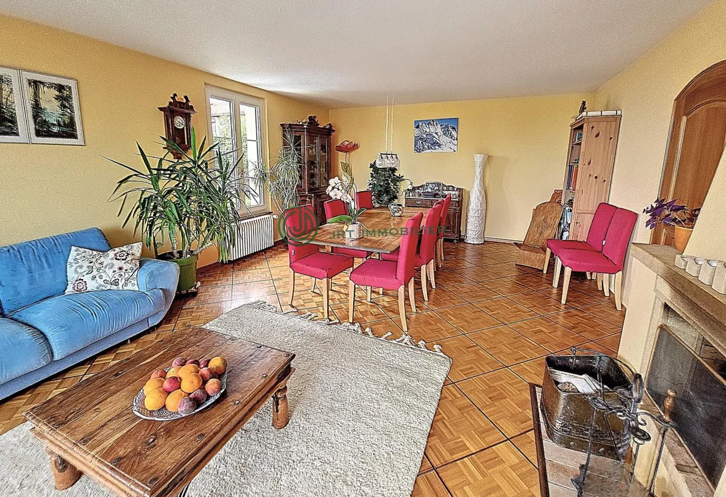 Charmantes Haus mit Turm - Foto 5 von 10