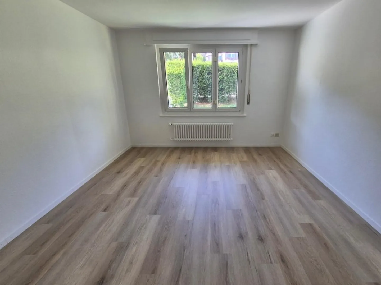 00128 - Appartamento 4 Camere - Rouges-Terres 33 A - HAUTERIVE - Foto 3 di 7