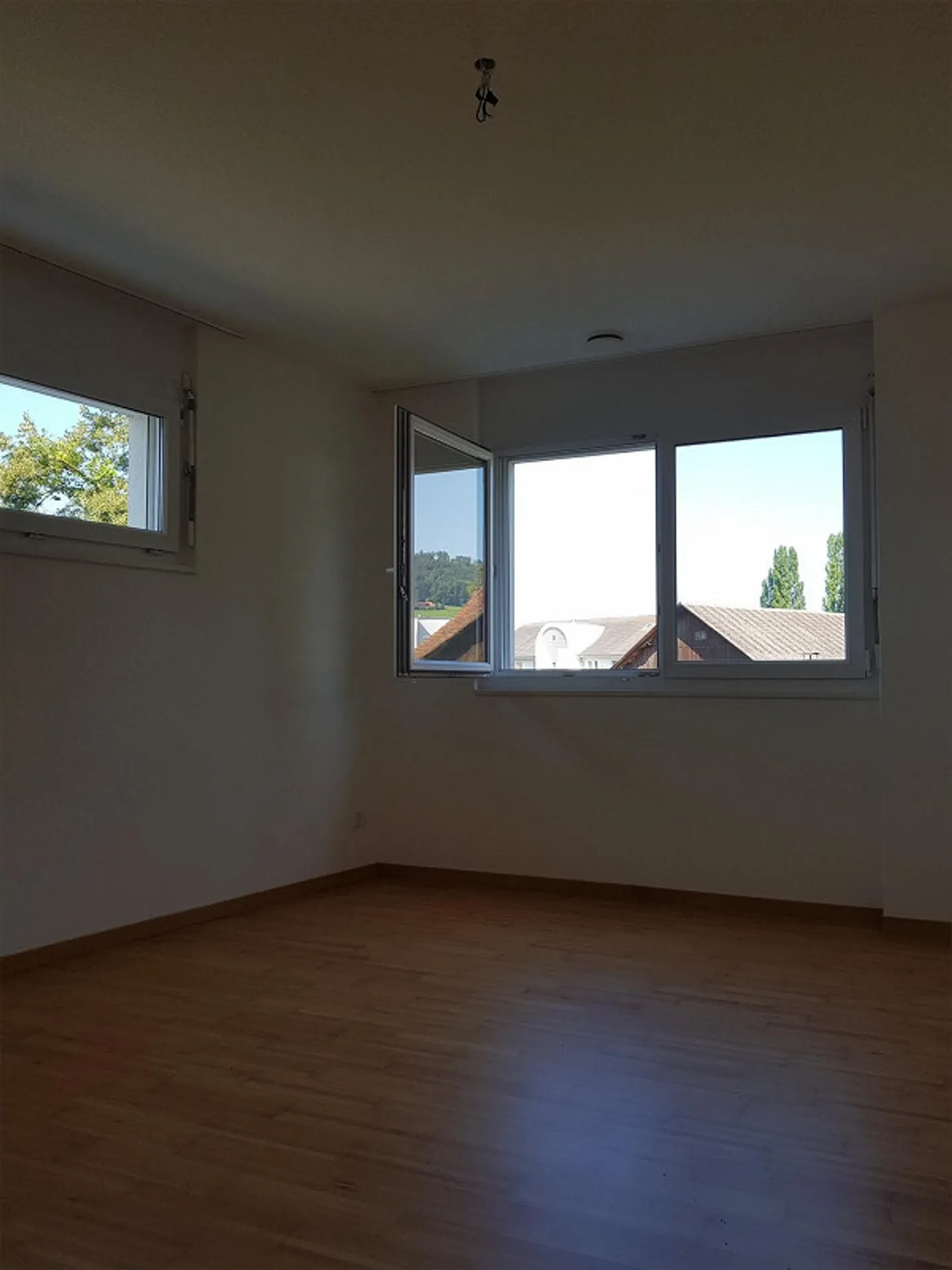 3.5 Room Apartment in Central Location - Photo 7 of 10