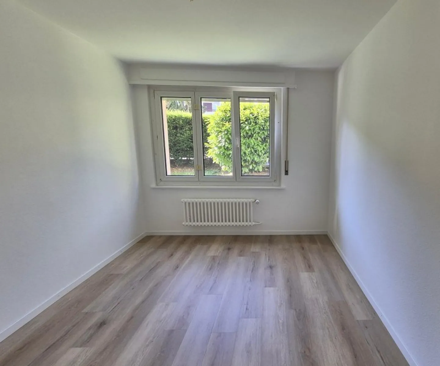 00128 - Appartamento 4 Camere - Rouges-Terres 33 A - HAUTERIVE - Foto 4 di 7