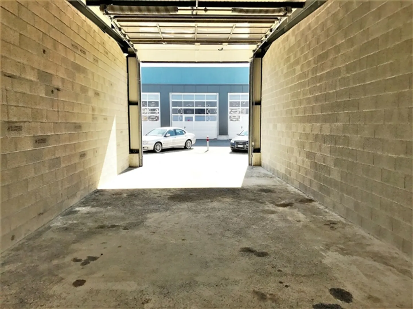 1 box di 60 m2 – Piano terra – Accesso camion - Foto 1 di 5