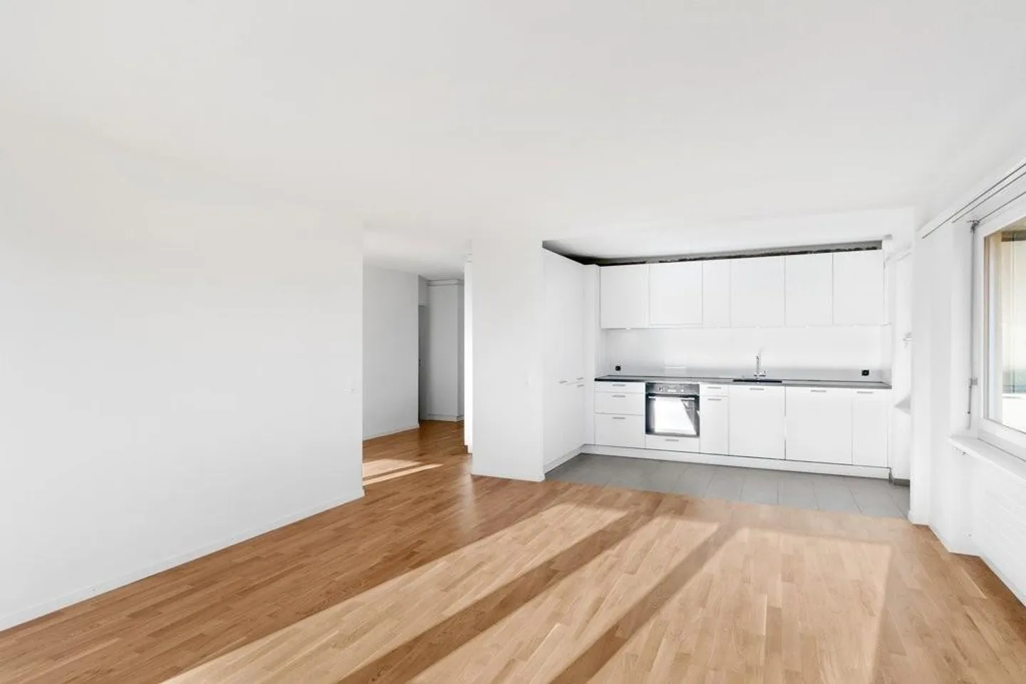 Vie moderne, nature juste devant la porte - Photo 2 sur 10