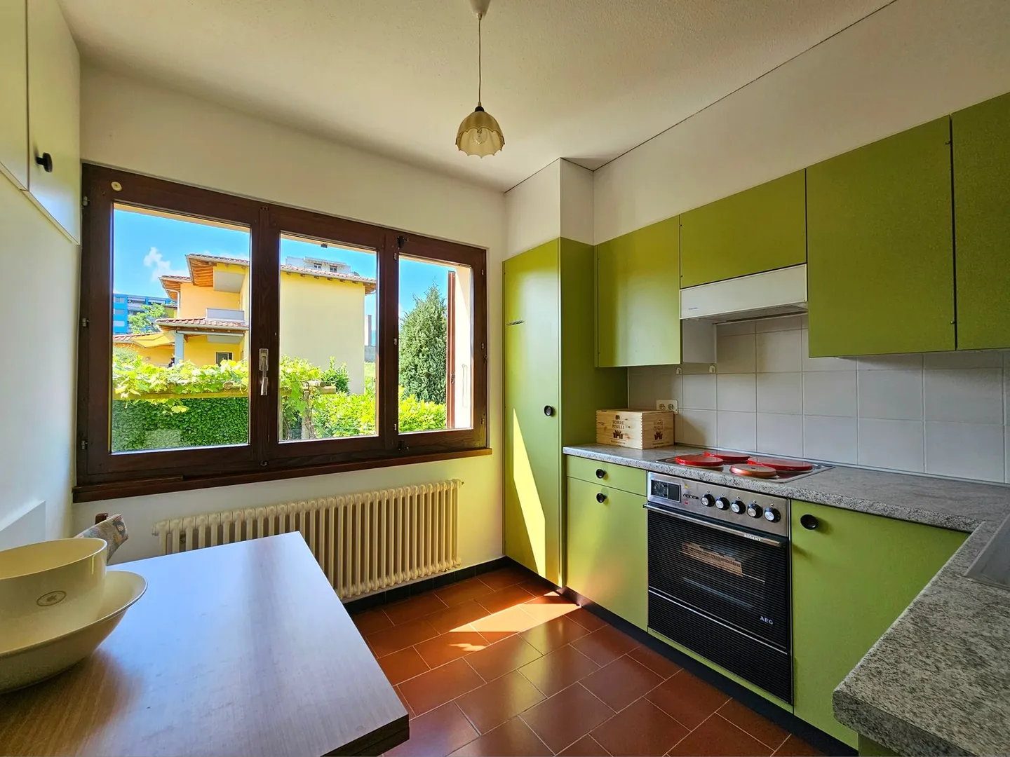 Maison individuelle confortable avec grand jardin et indices de construction importants à Stabio - Photo 6 sur 17