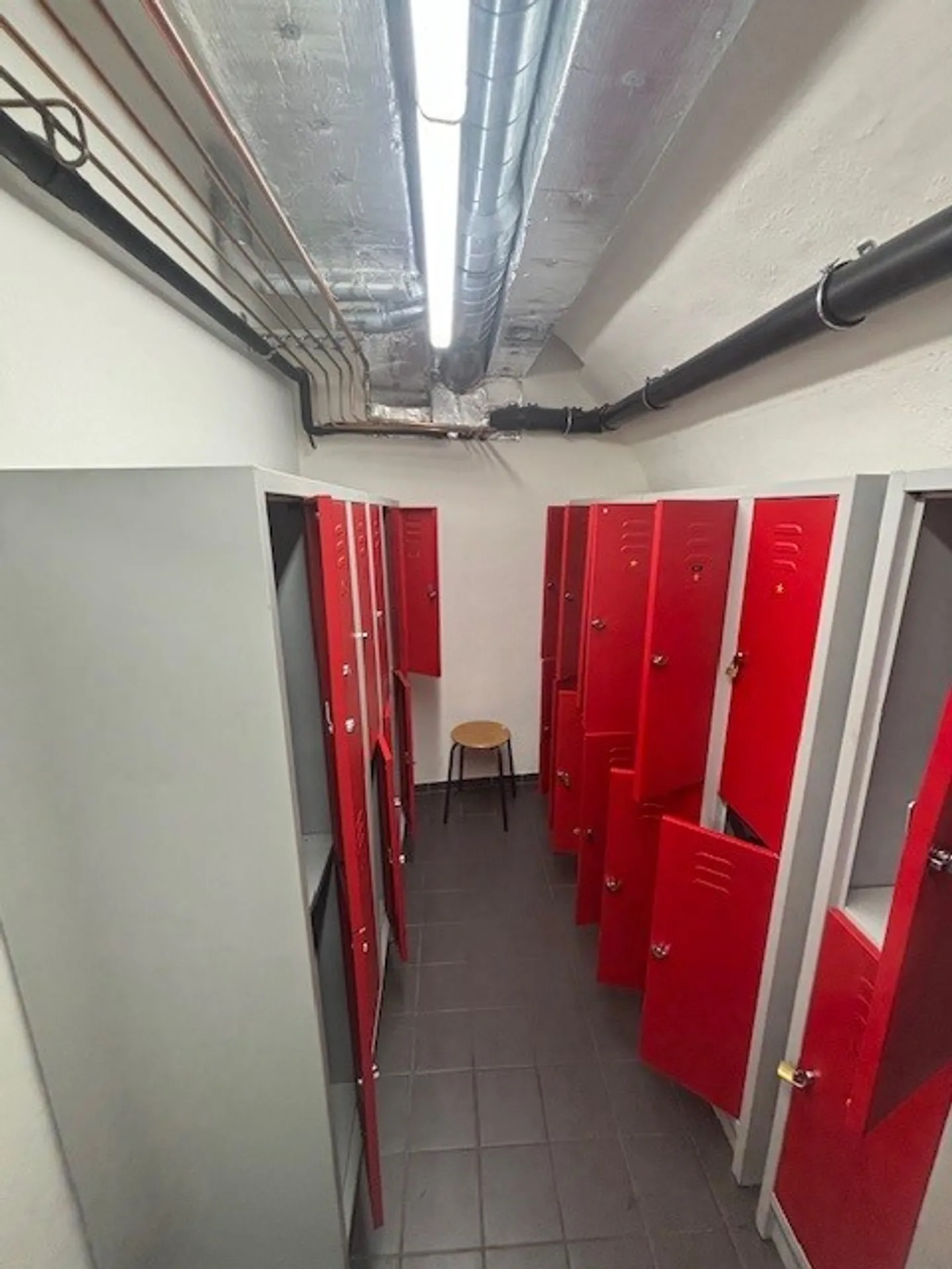 Restaurant for rent in a central location near Schifflände - Photo 10 of 12