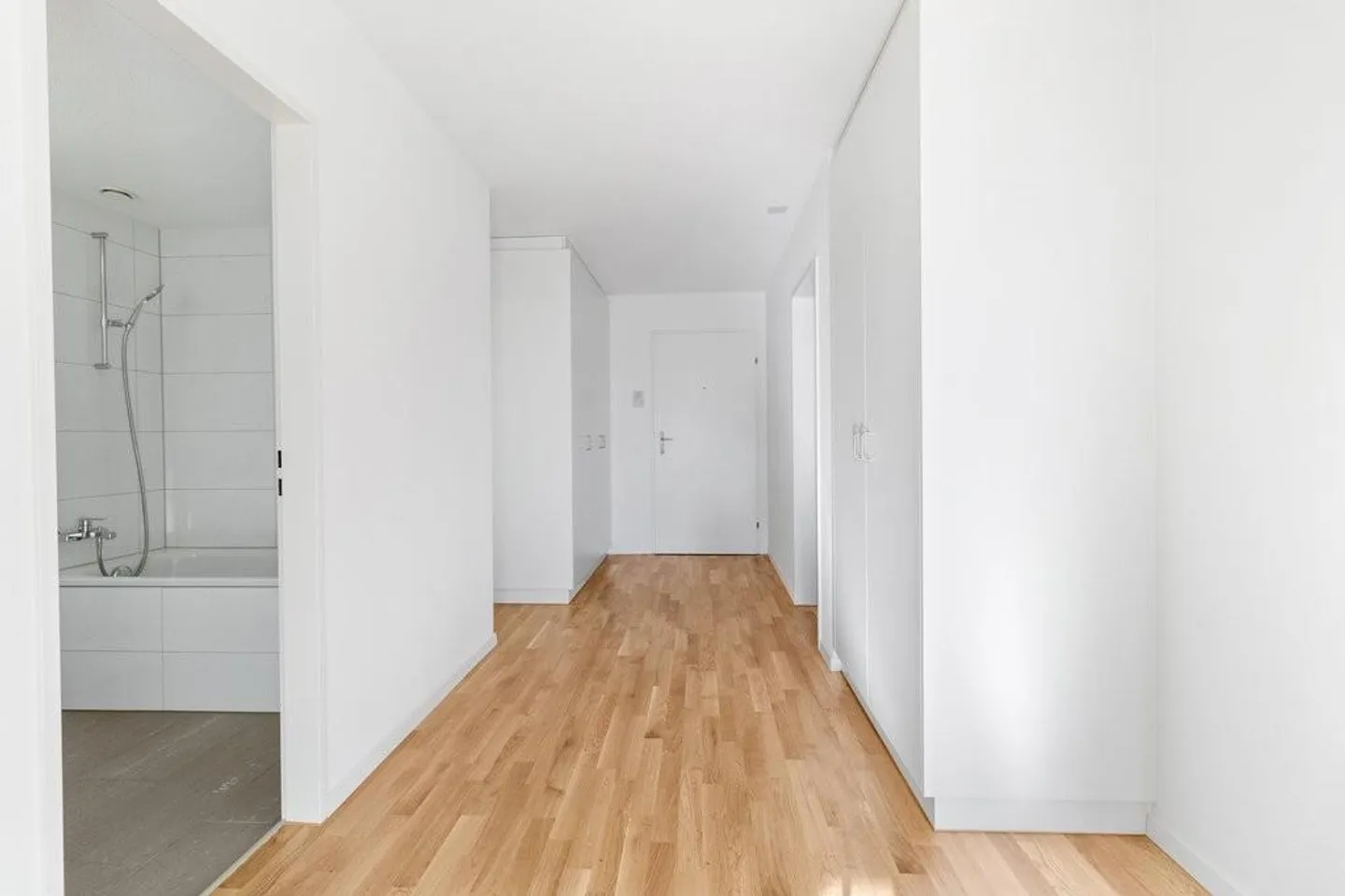 Vie moderne, nature juste devant la porte - Photo 4 sur 10