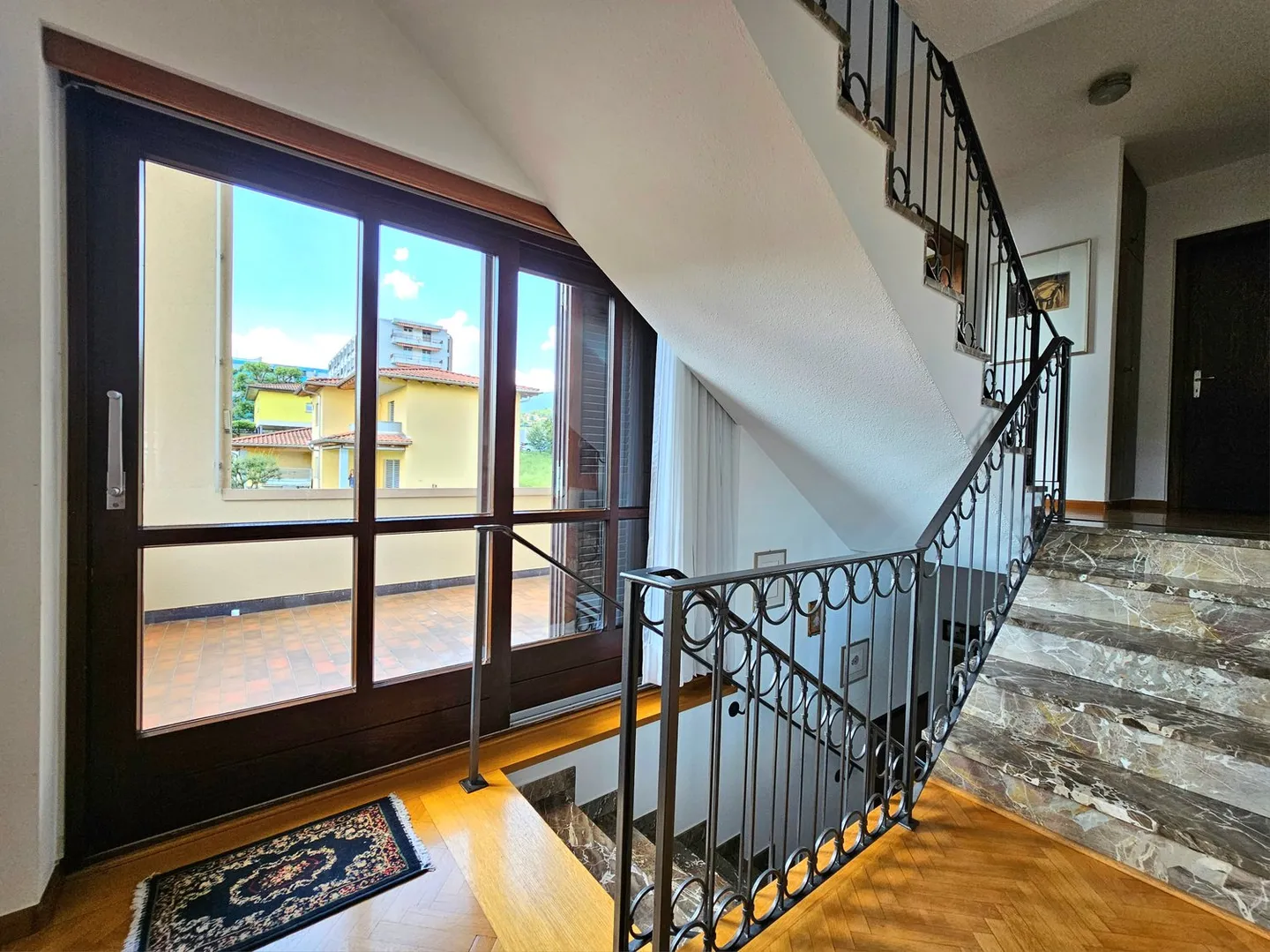 Maison individuelle confortable avec grand jardin et indices de construction importants à Stabio - Photo 7 sur 17