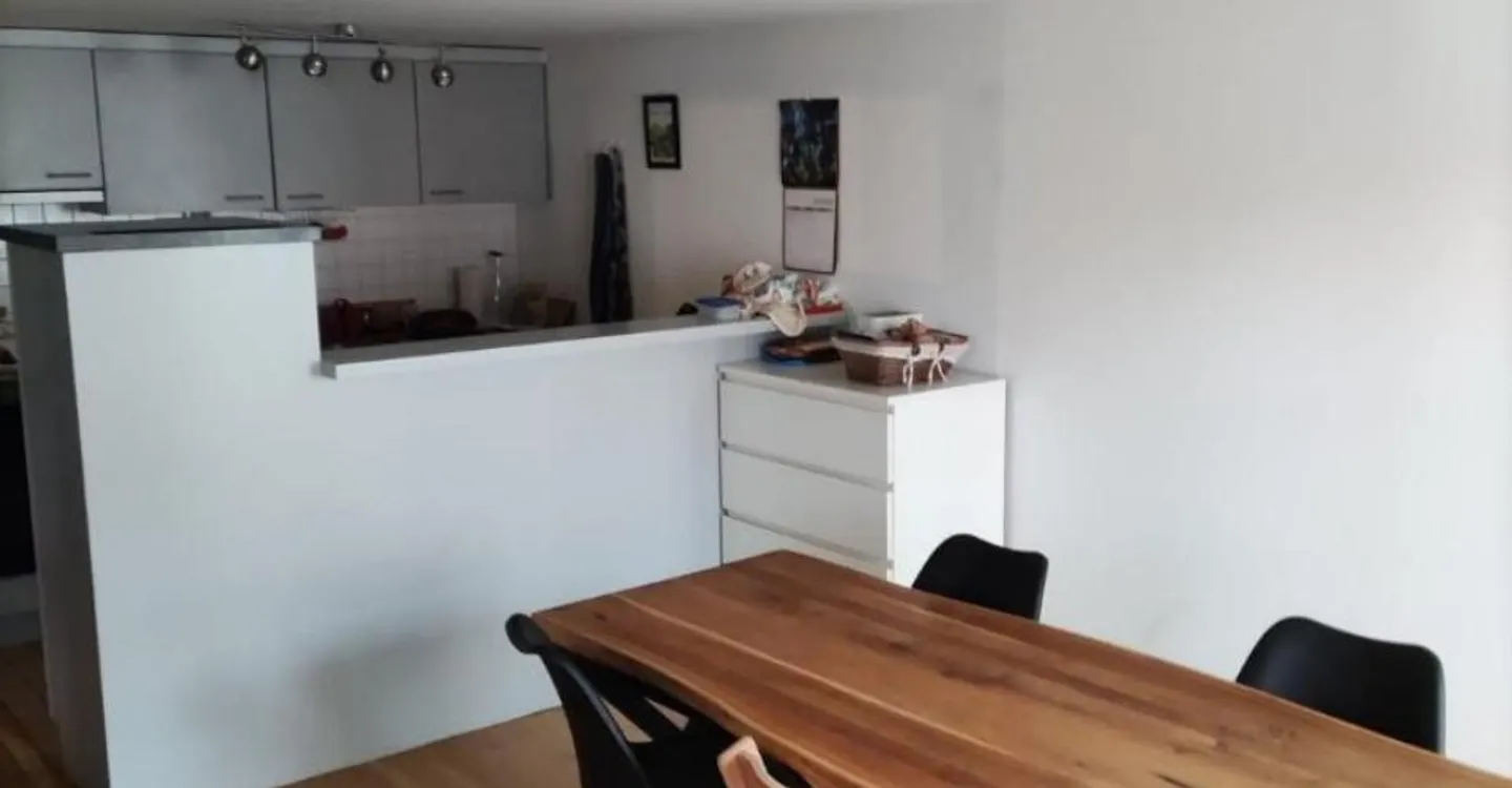 CHARMANT APPARTEMENT TRES BIEN SITUE ET AVEC CACHET - Foto 1 di 7