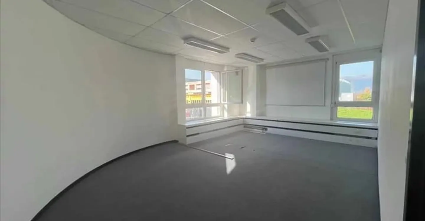 Bureau à louer - Photo 3 sur 9